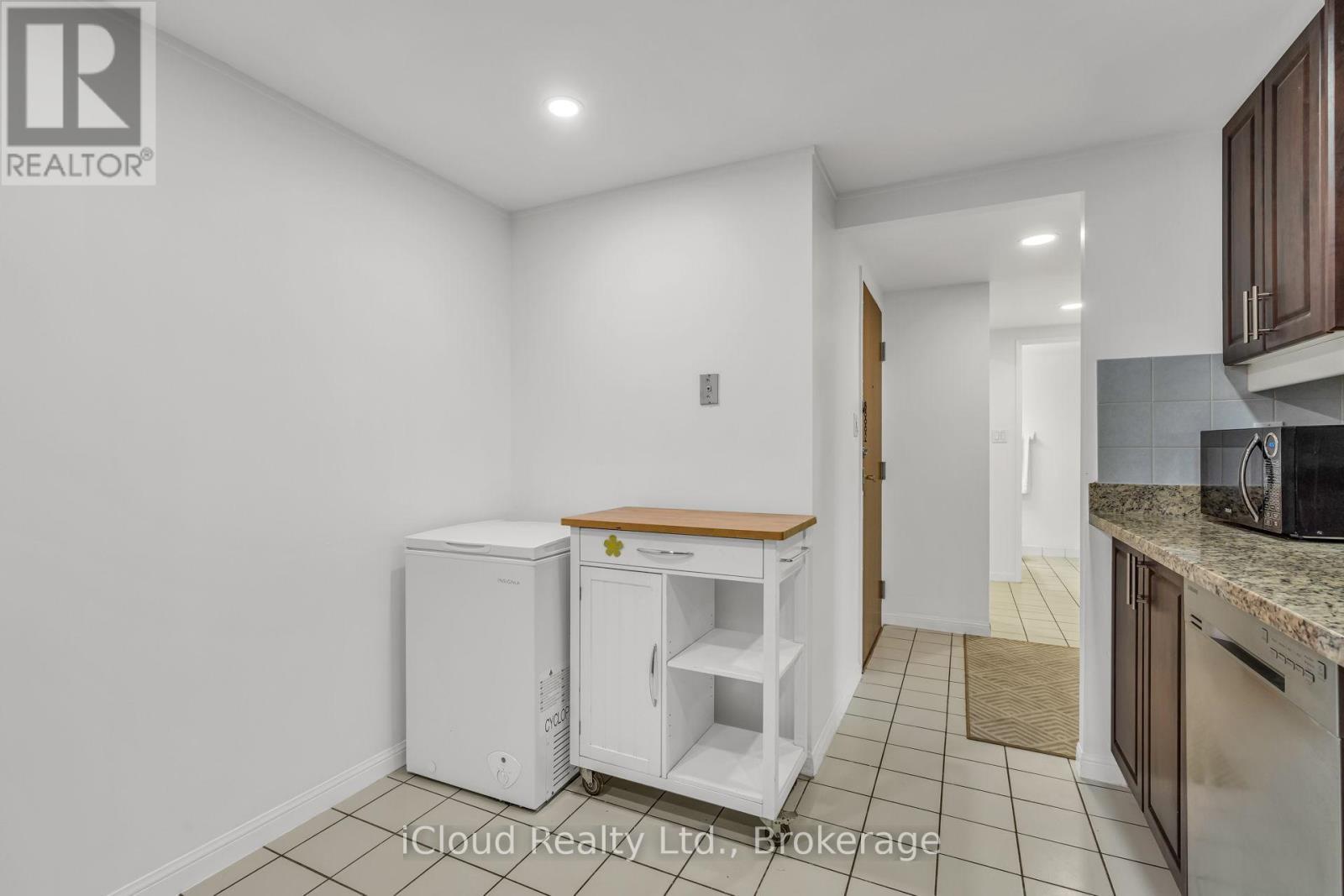 611 - 88 Corporate Drive, Toronto, ON - Indoor