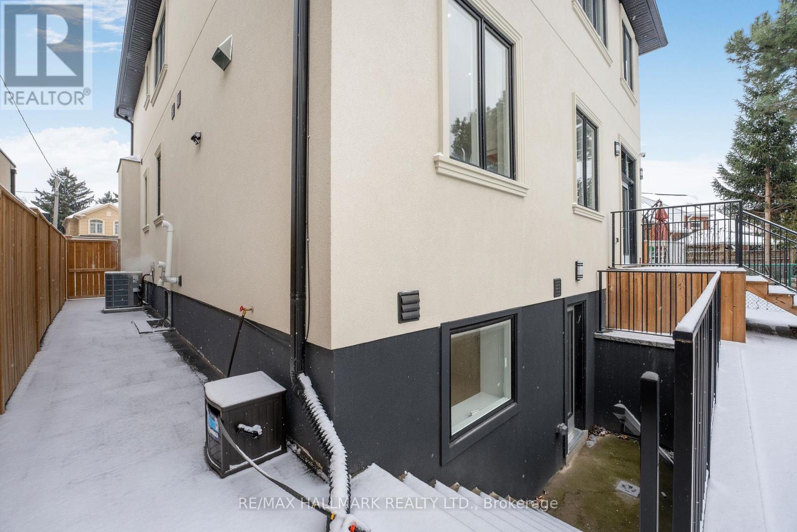 42 Agar Crescent, Toronto, ON - Outdoor With Exterior