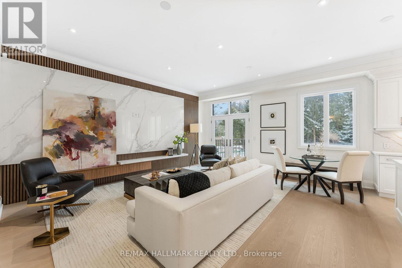 42 Agar Crescent, Toronto, ON - Indoor