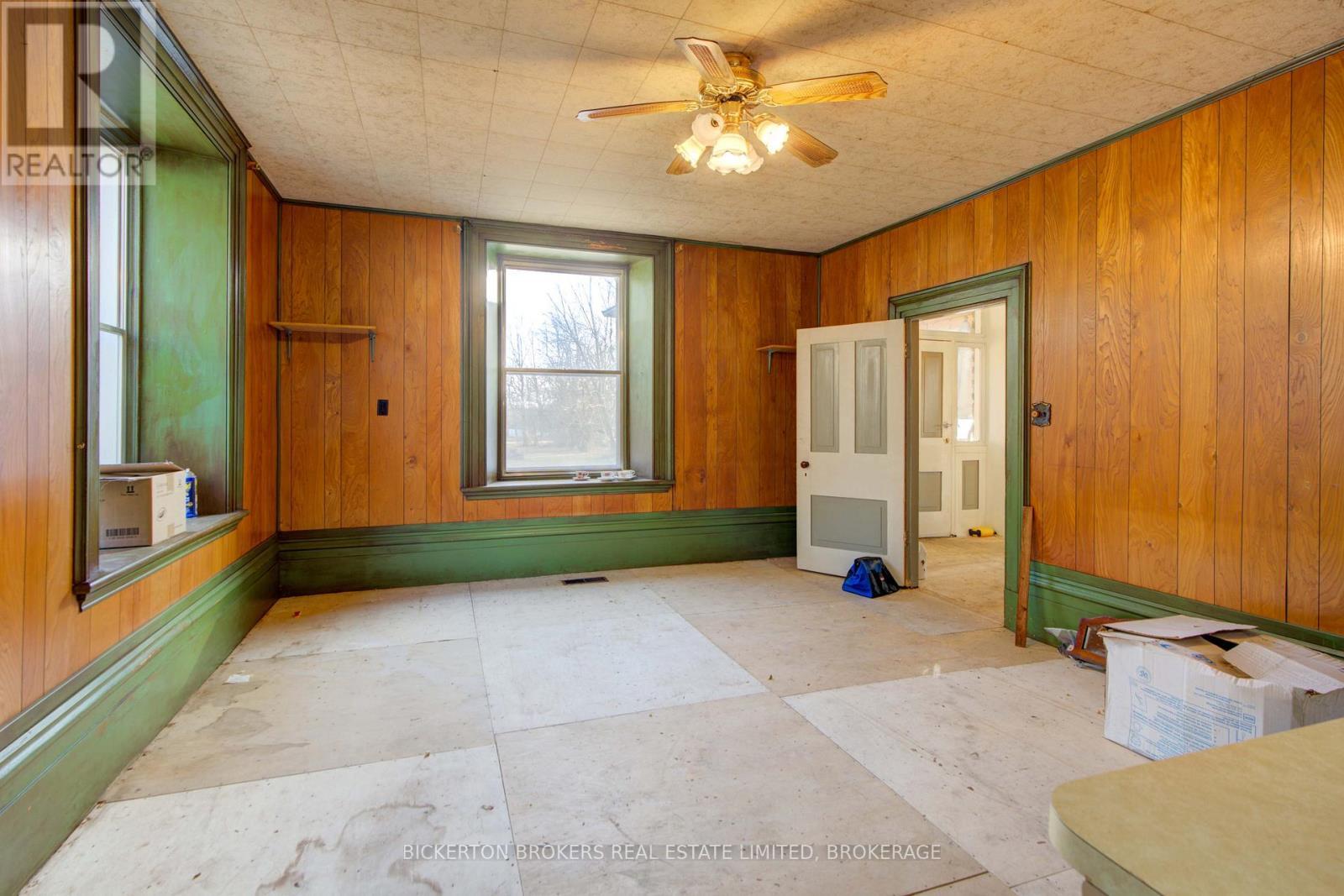 646 Cty Rd 2 Road, Front Of Leeds & Seeleys Bay, ON - Indoor Photo Showing Other Room