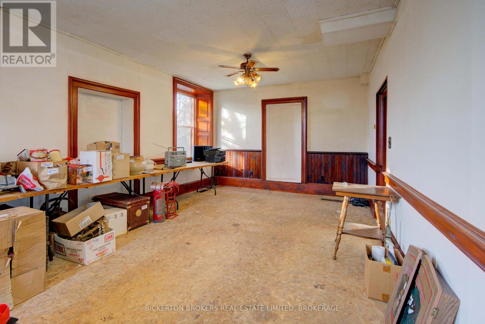 646 Cty Rd 2 Road, Front Of Leeds & Seeleys Bay, ON - Indoor Photo Showing Other Room