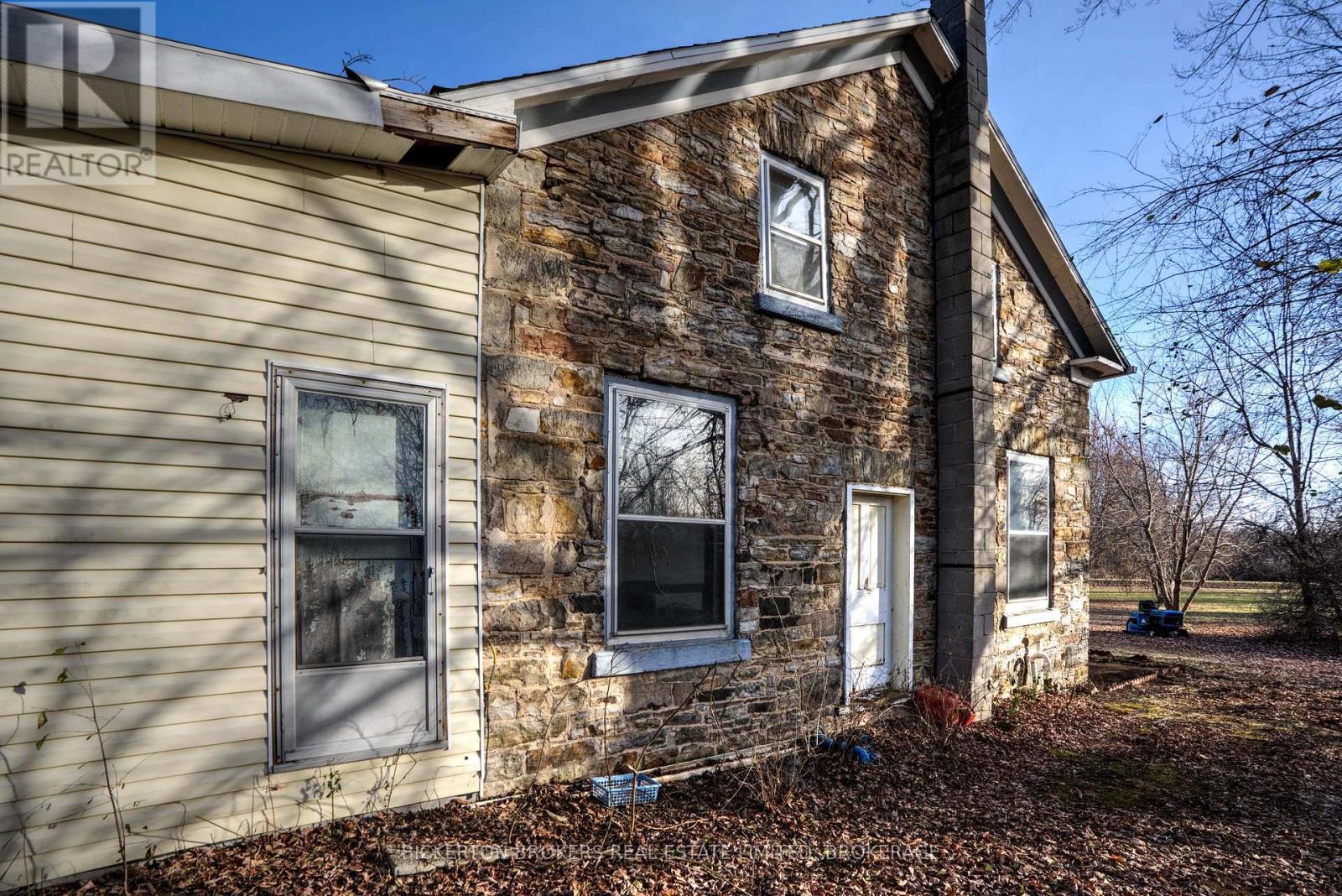 646 Cty Rd 2 Road, Front Of Leeds & Seeleys Bay, ON - Outdoor