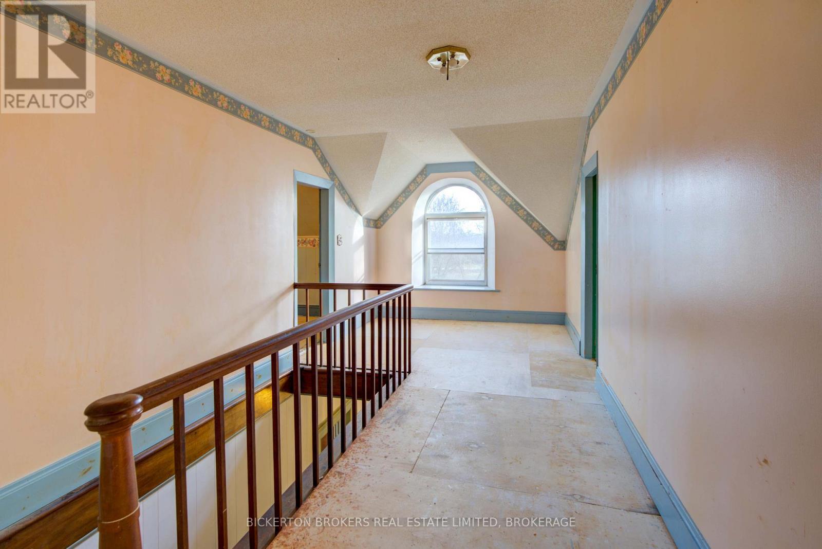 646 Cty Rd 2 Road, Front Of Leeds & Seeleys Bay, ON - Indoor Photo Showing Other Room