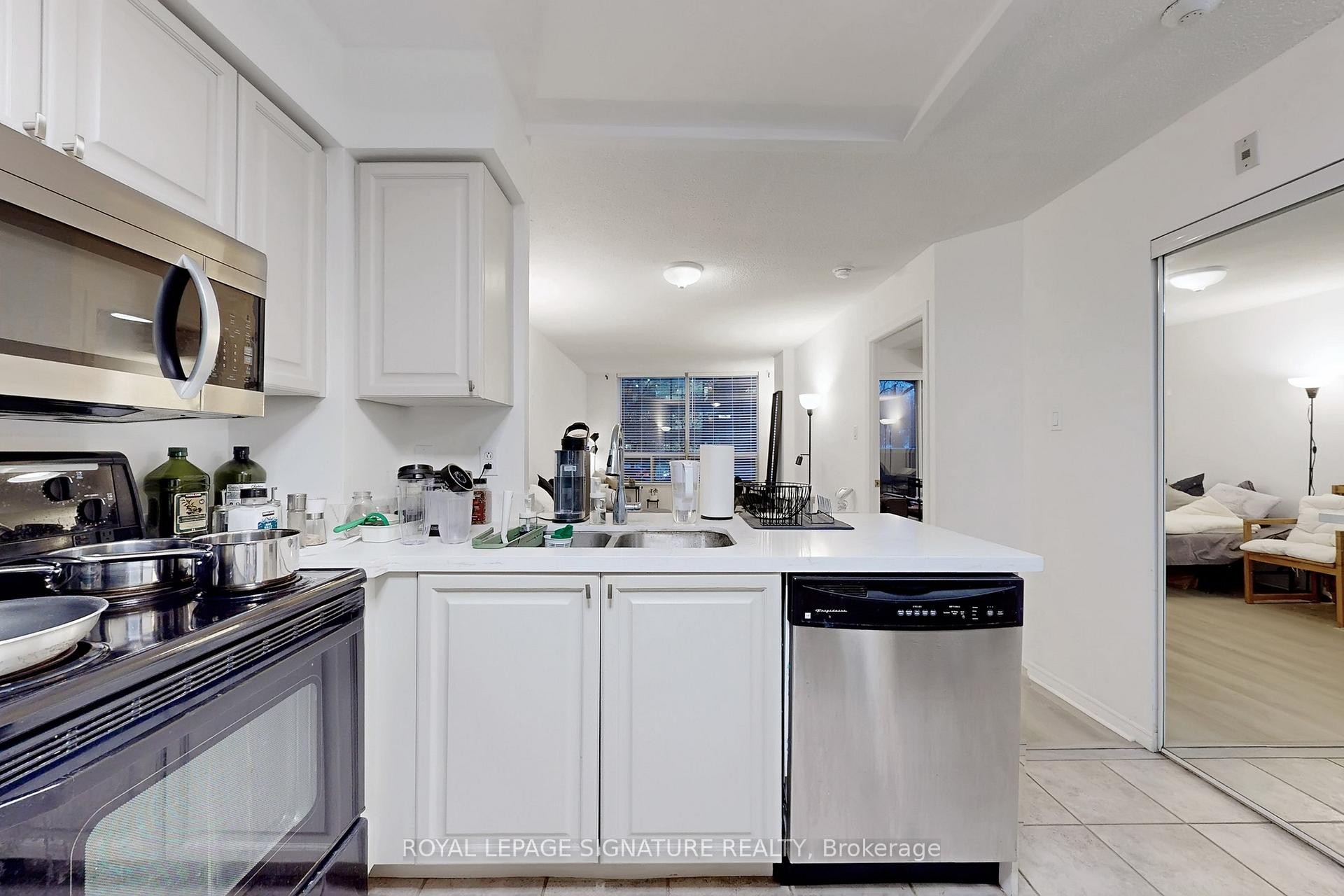205-300 Balliol Street, Toronto, ON - Indoor Photo Showing Kitchen With Double Sink