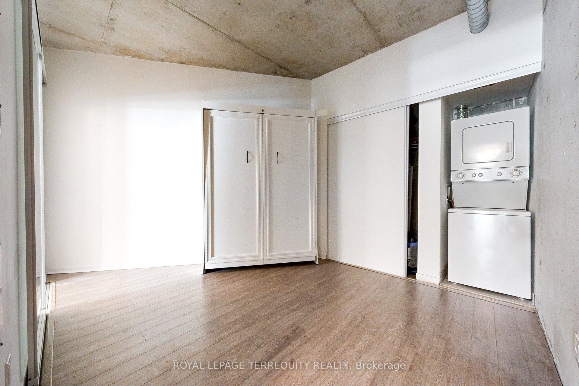 525-150 Sudbury Street, Toronto, ON - Indoor Photo Showing Other Room