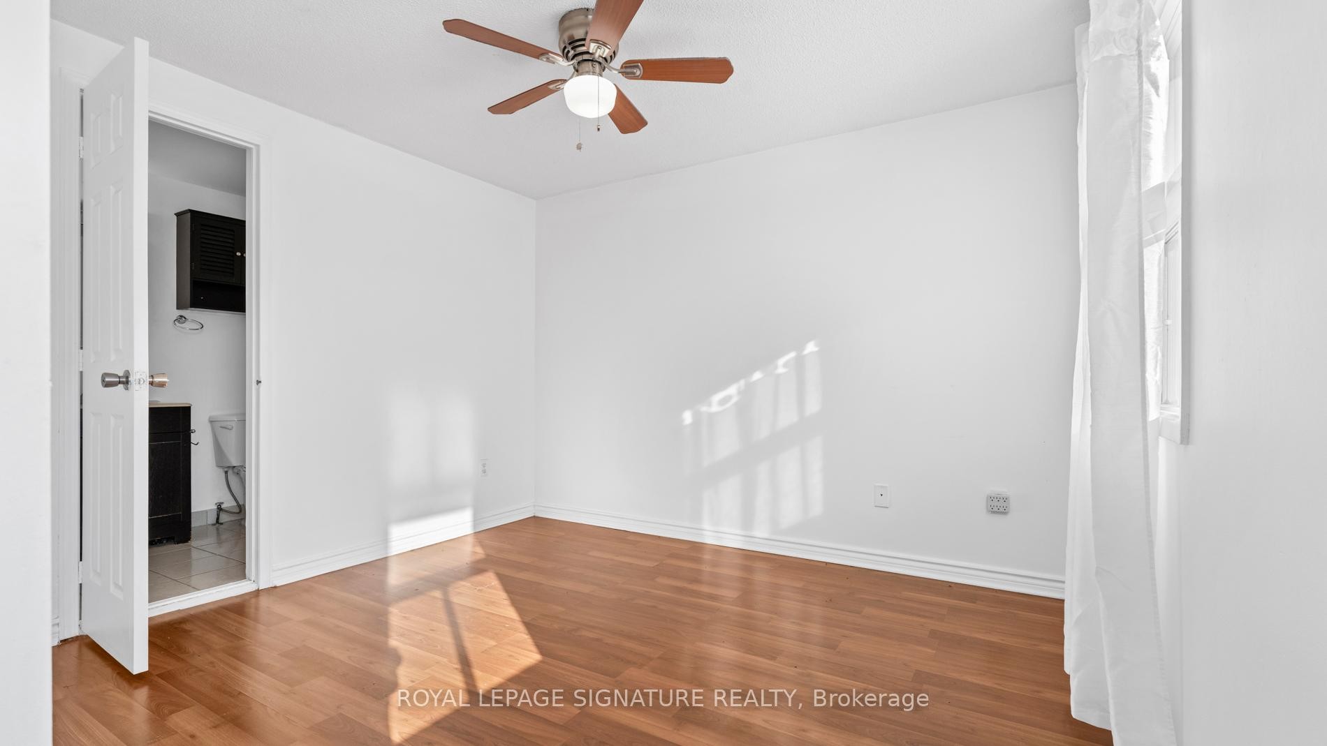 18 Charlton Crescent, Ajax, ON - Indoor Photo Showing Other Room