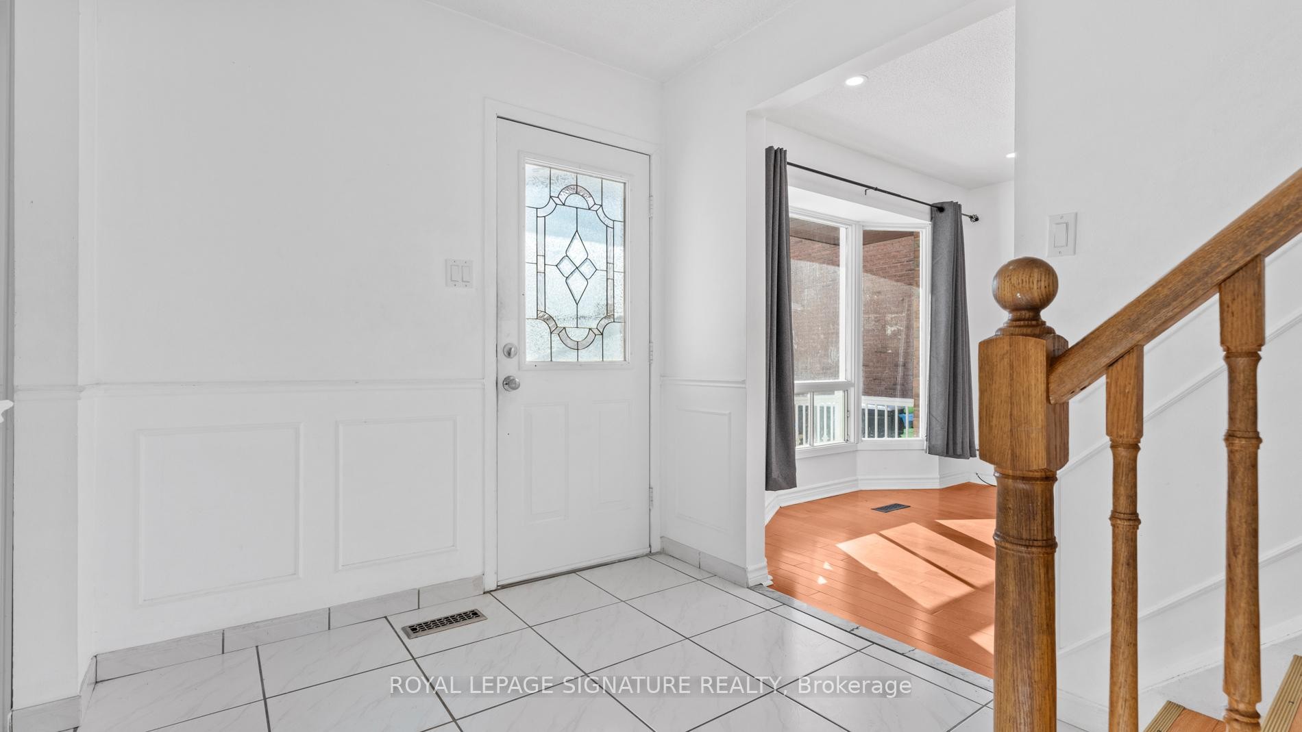 18 Charlton Crescent, Ajax, ON - Indoor Photo Showing Other Room