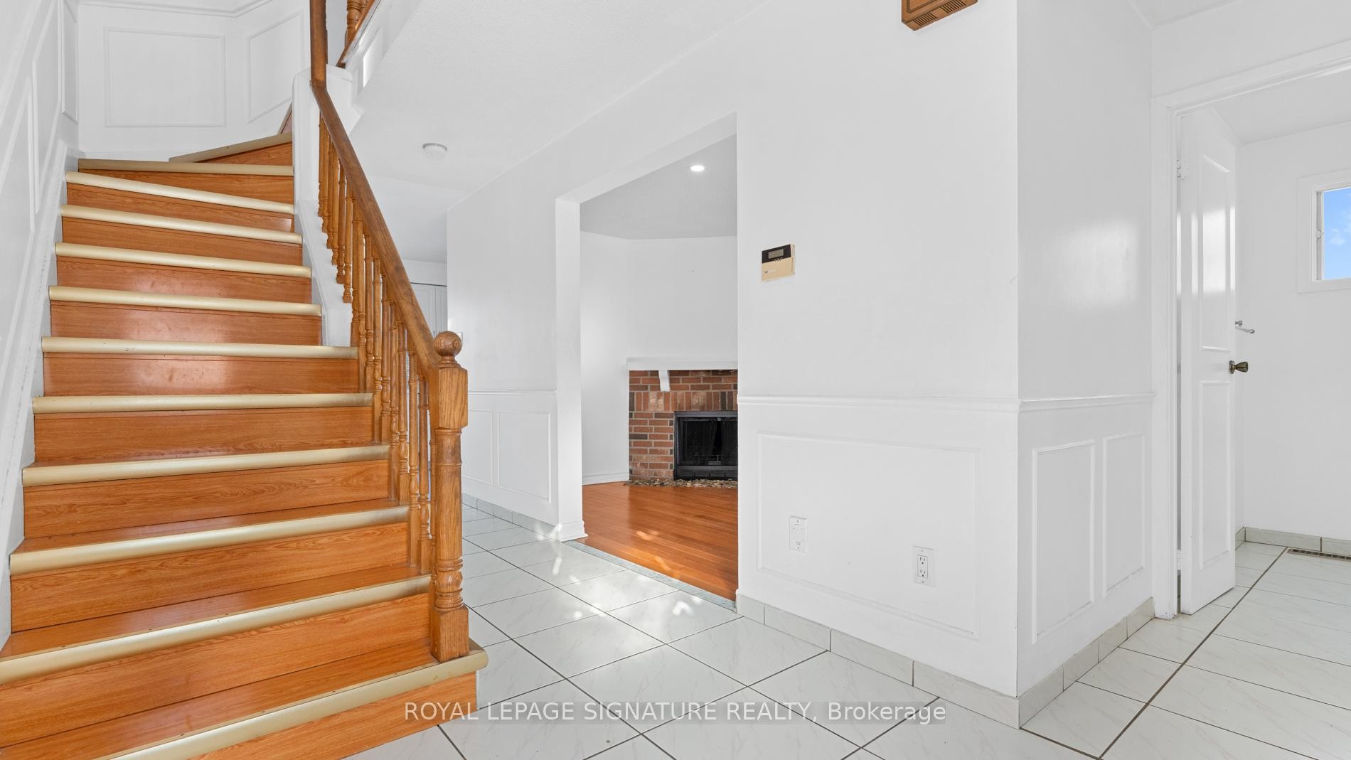 18 Charlton Crescent, Ajax, ON - Indoor Photo Showing Other Room