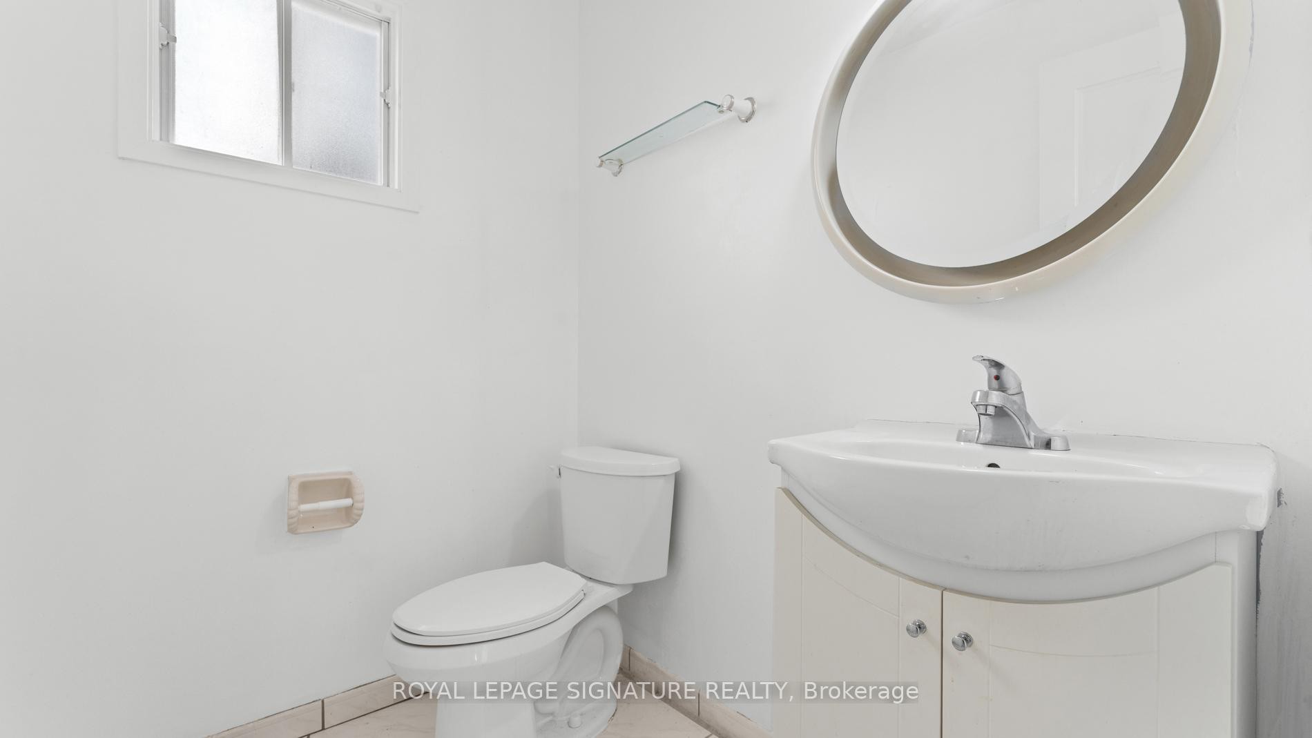 18 Charlton Crescent, Ajax, ON - Indoor Photo Showing Bathroom