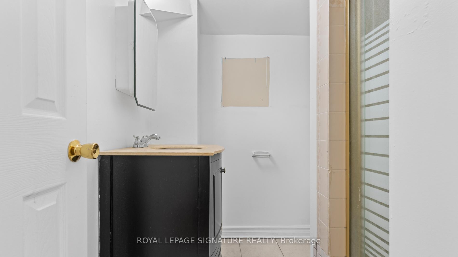 18 Charlton Crescent, Ajax, ON - Photo Showing Bathroom