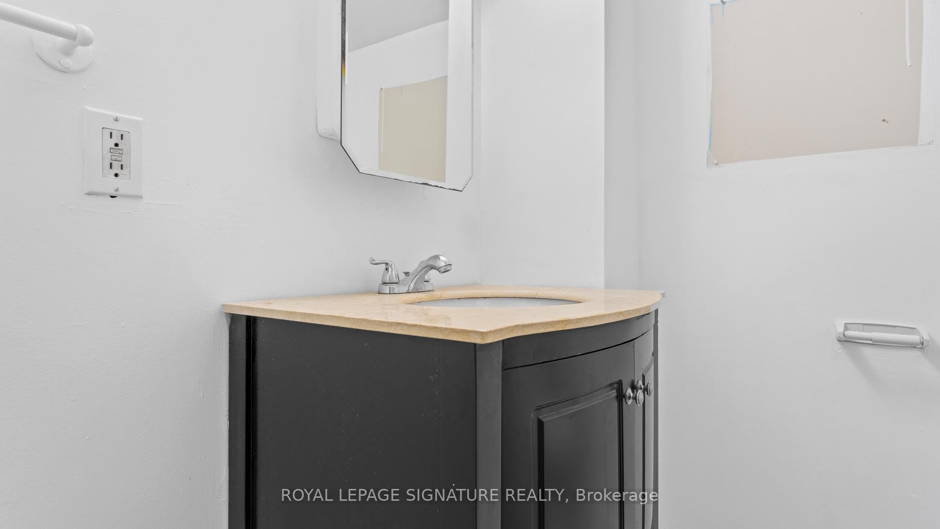 18 Charlton Crescent, Ajax, ON - Other