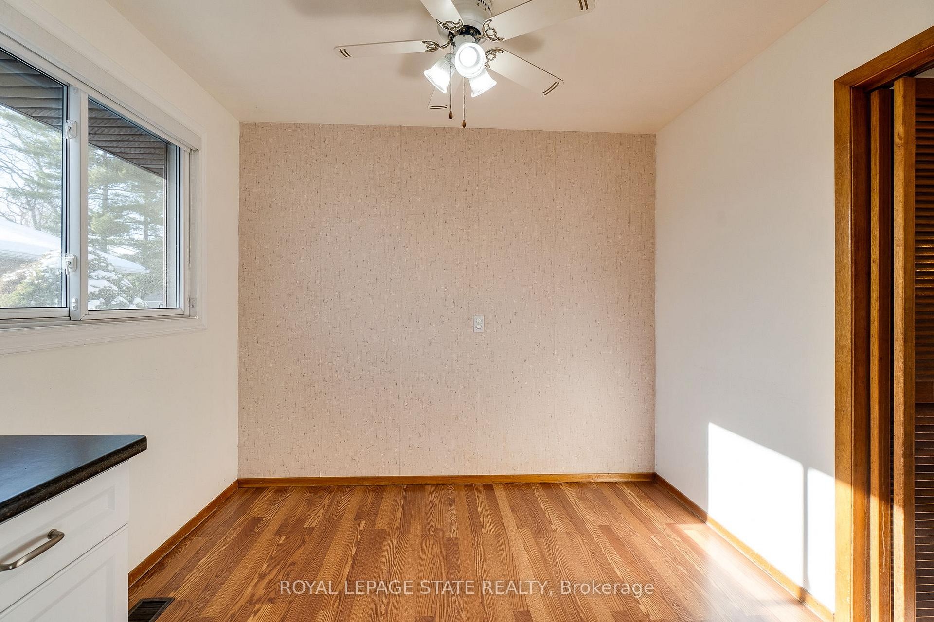 286 West 18Th Street, Hamilton, ON - Indoor Photo Showing Other Room