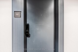 132-395 Dundas Street W Oakville, ON L6M 5R8