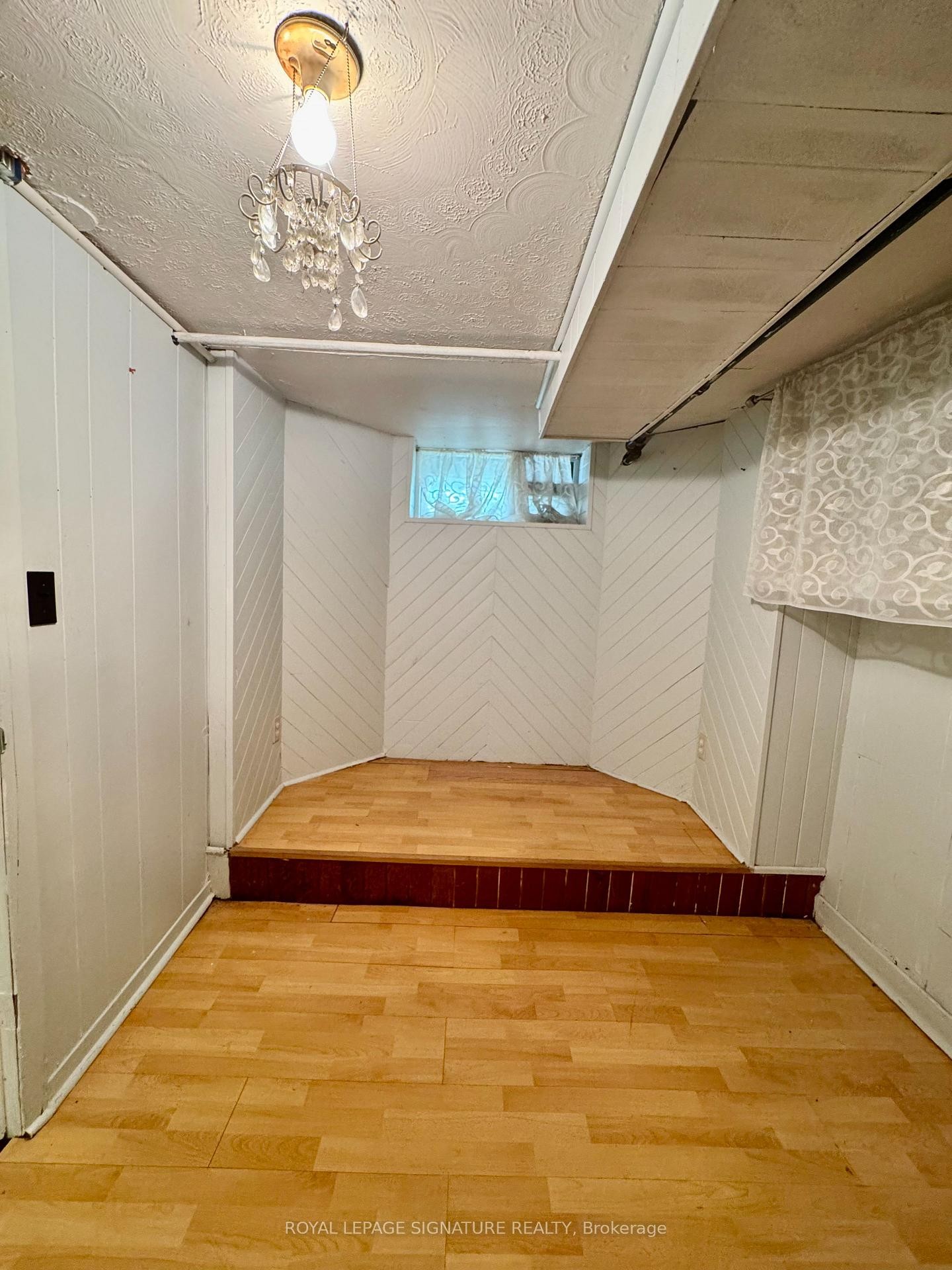 203 Euclid Avenue, Toronto, ON - Indoor Photo Showing Other Room