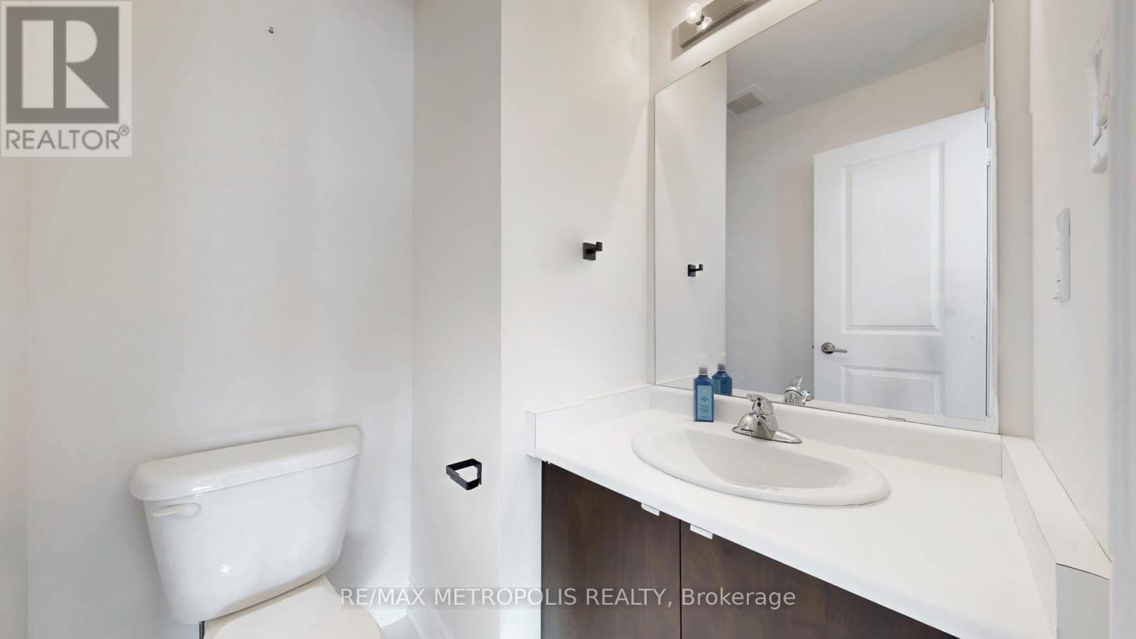 156 Muirfield Drive, Barrie, ON - Indoor Photo Showing Bathroom