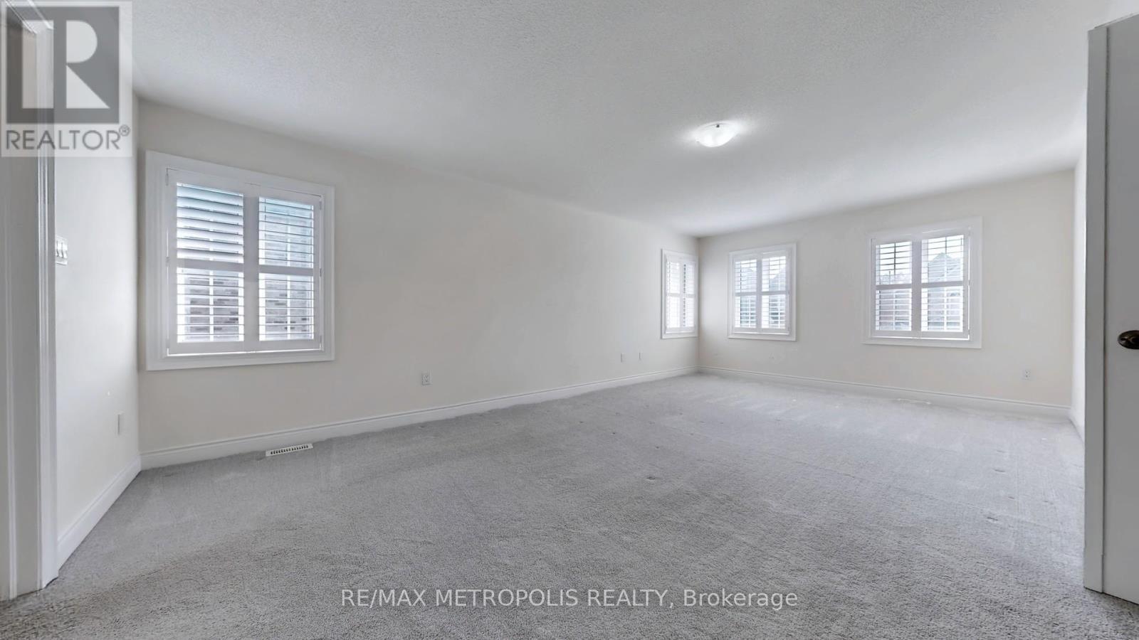 156 Muirfield Drive, Barrie, ON - Indoor Photo Showing Other Room