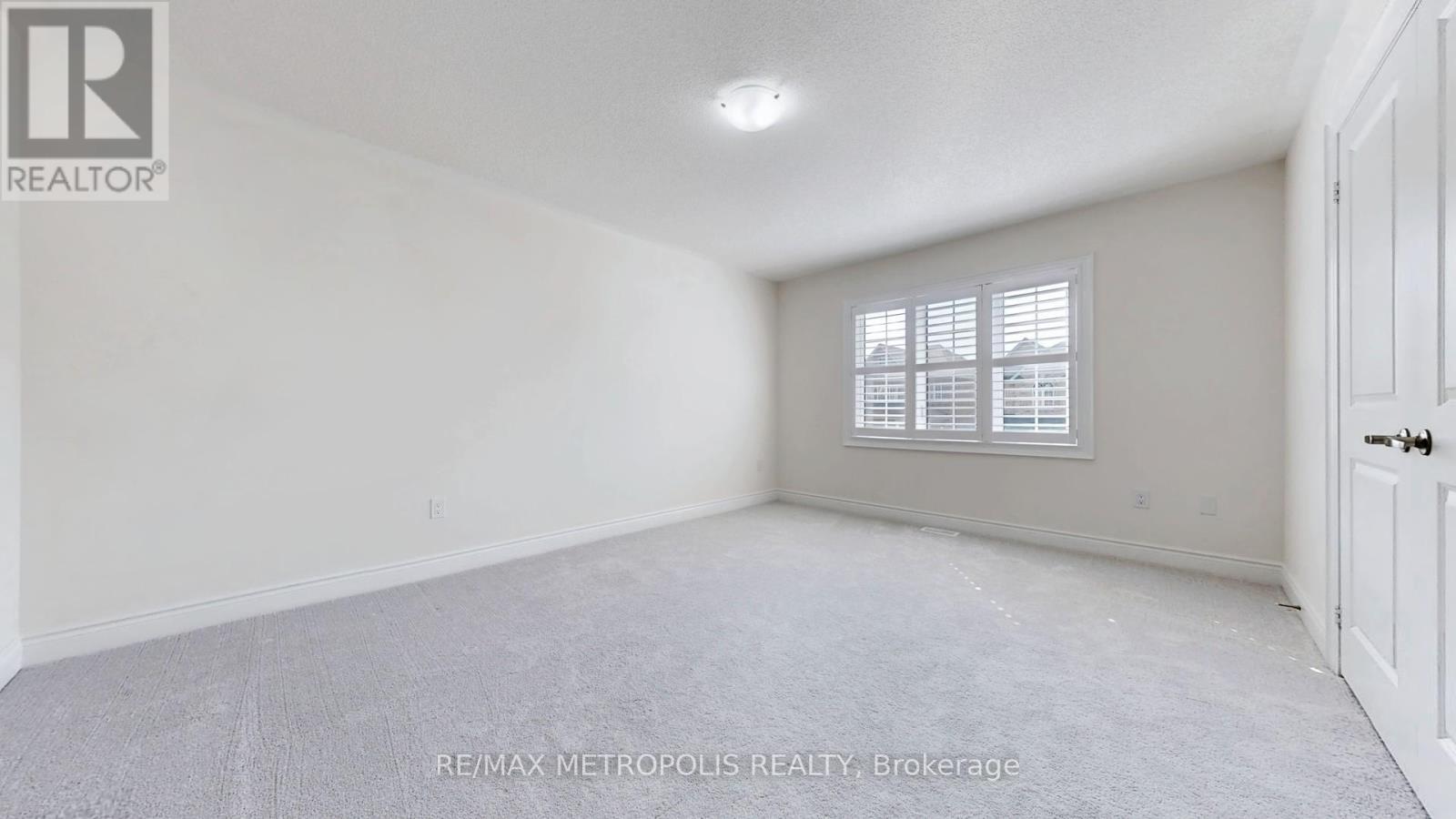 156 Muirfield Drive, Barrie, ON - Indoor Photo Showing Other Room