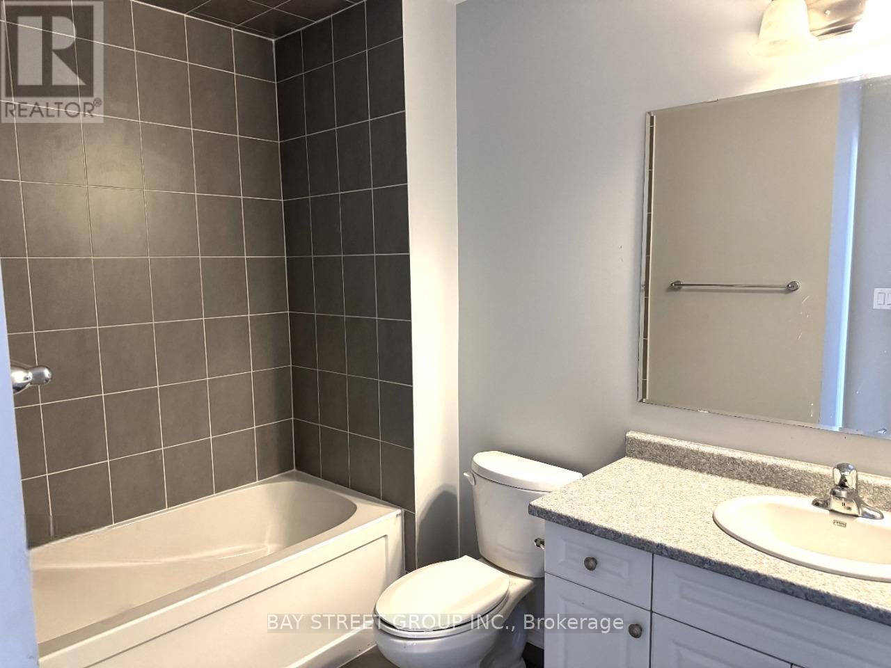 1091 Biason Circle, Milton, ON - Indoor Photo Showing Bathroom