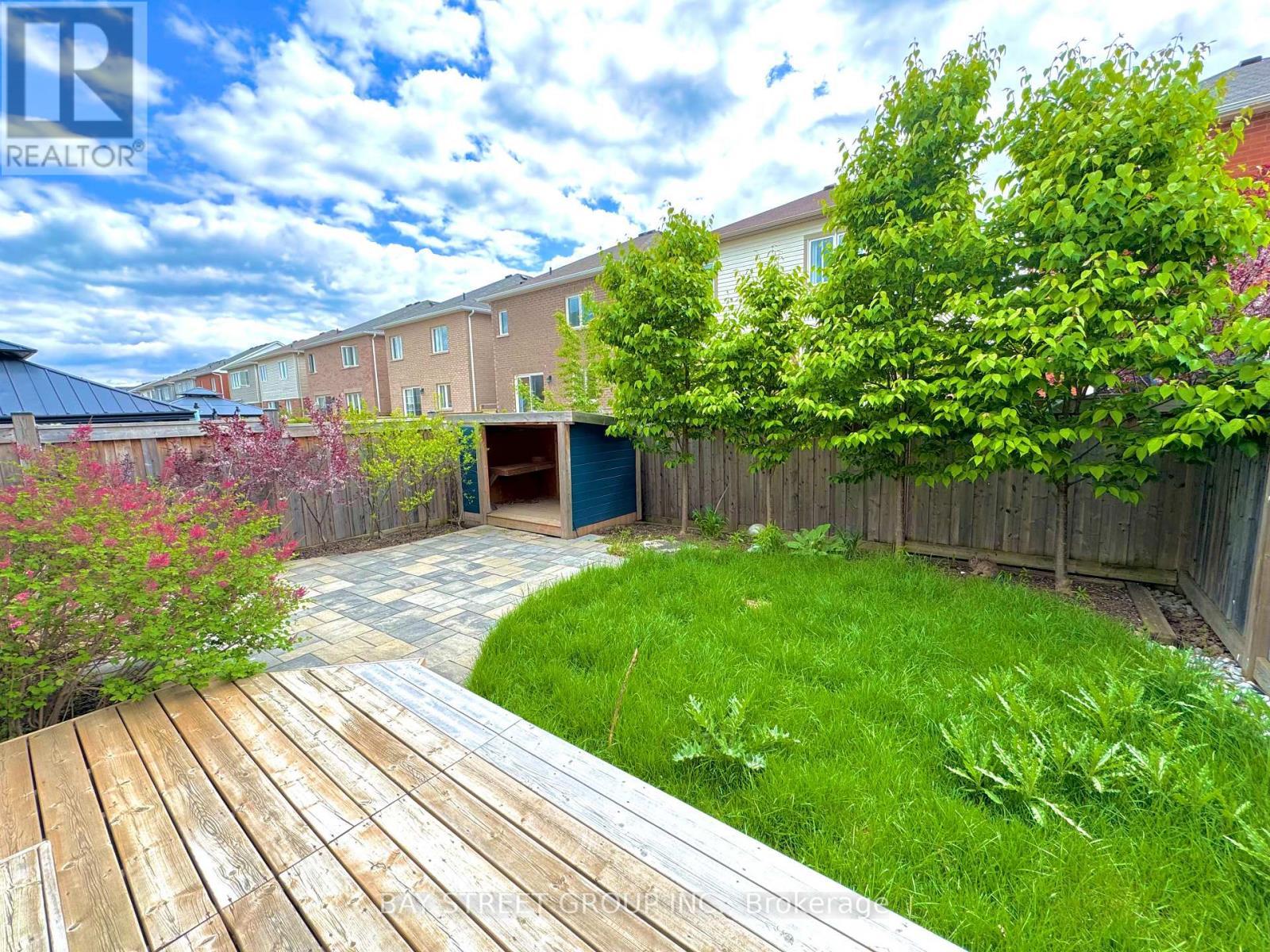 1091 Biason Circle, Milton, ON - Outdoor With Deck Patio Veranda