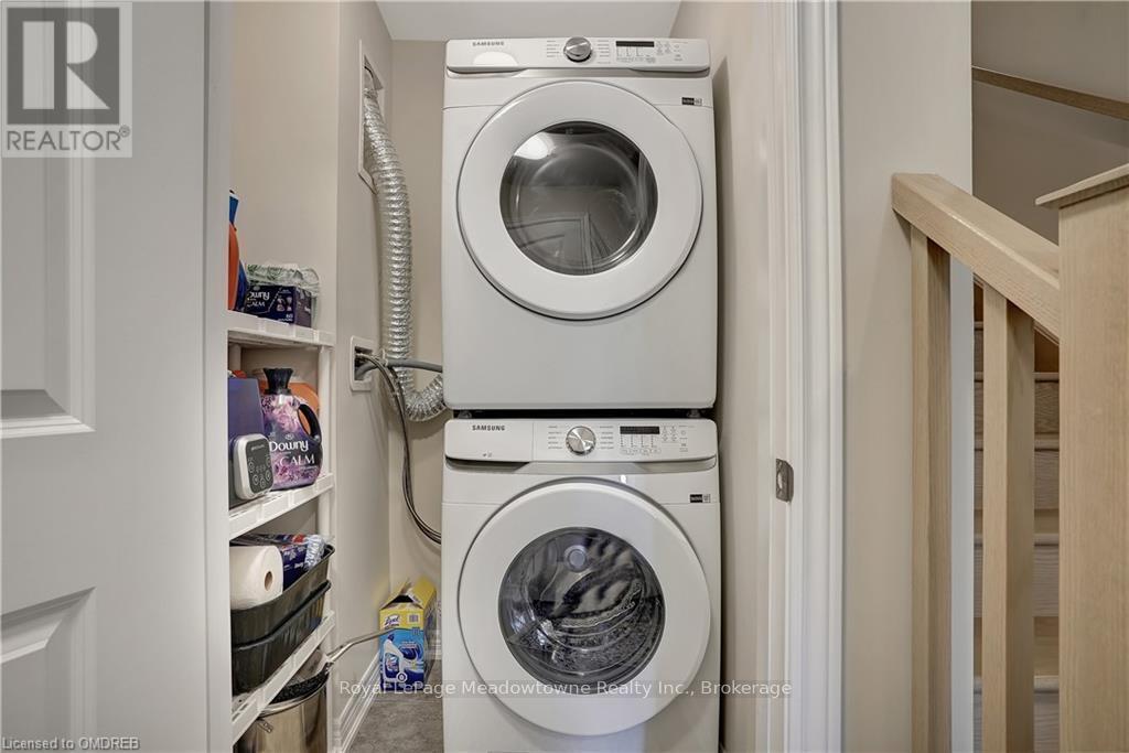 119 - 10 Birmingham Drive, Cambridge, ON - Indoor Photo Showing Laundry Room