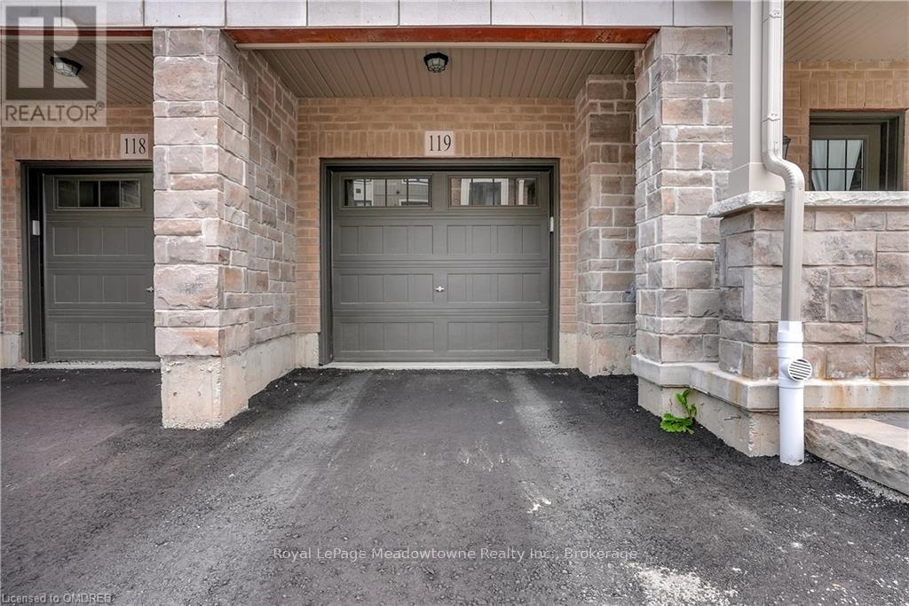 119 - 10 Birmingham Drive, Cambridge, ON - Outdoor With Exterior