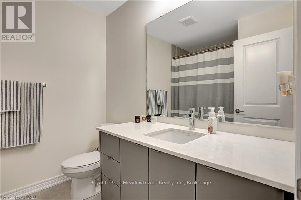 119 - 10 Birmingham Drive, Cambridge, ON - Indoor Photo Showing Bathroom