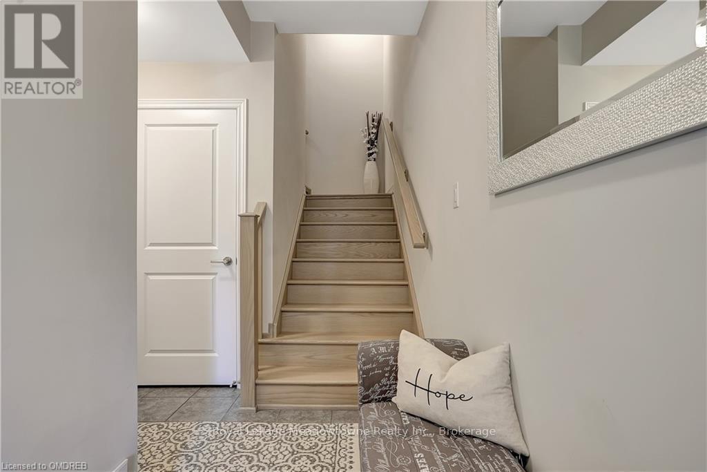 119 - 10 Birmingham Drive, Cambridge, ON - Indoor Photo Showing Other Room