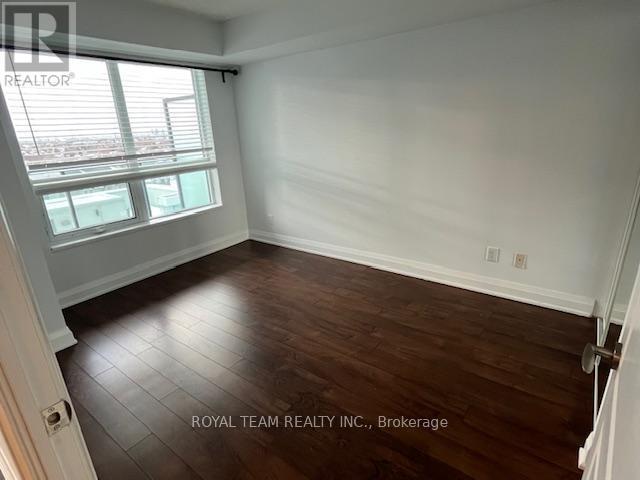 909 - 20 N Park Road, Vaughan, ON - Indoor Photo Showing Other Room