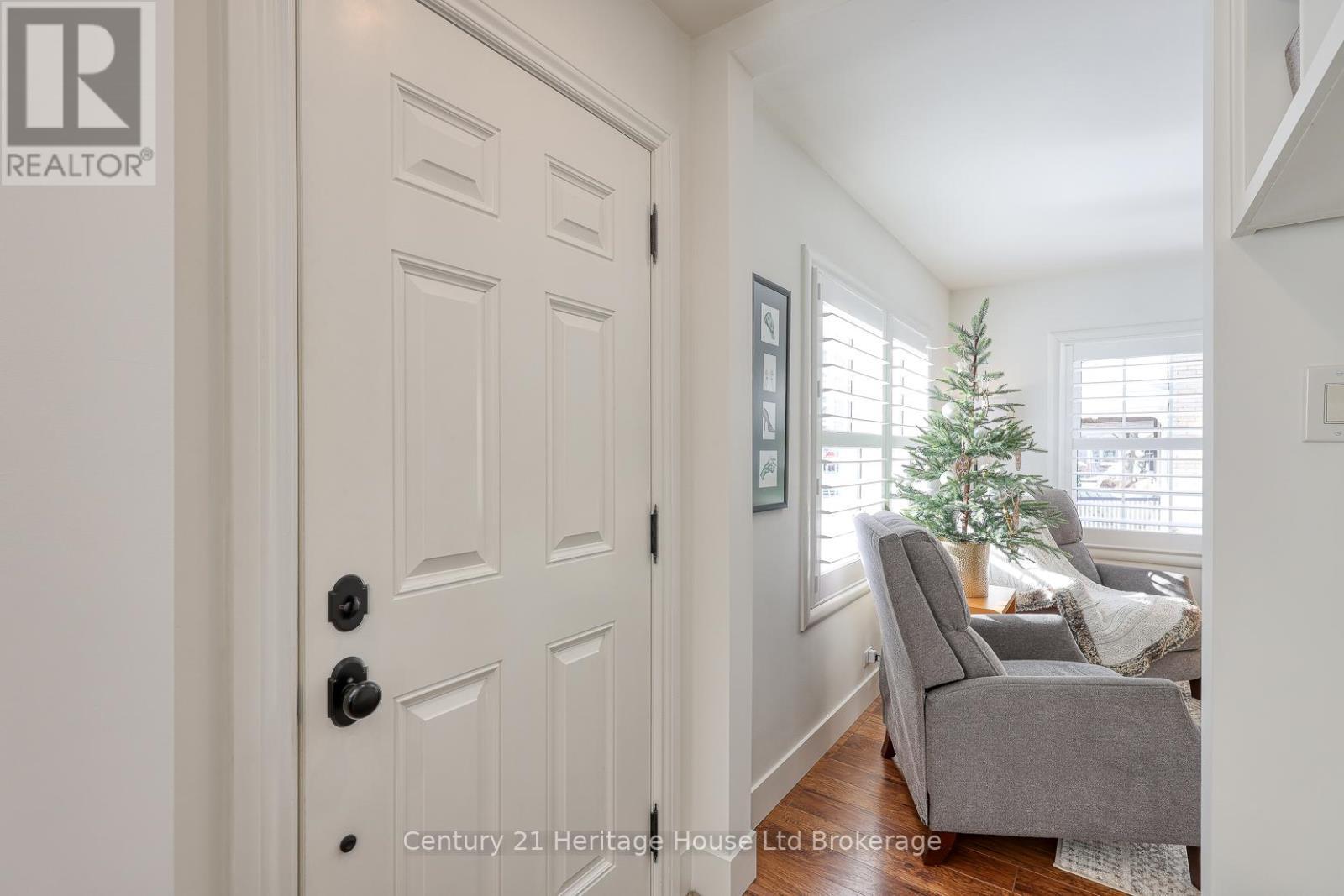 449 Vincent Street, Woodstock (Woodstock - North), ON - Indoor Photo Showing Other Room