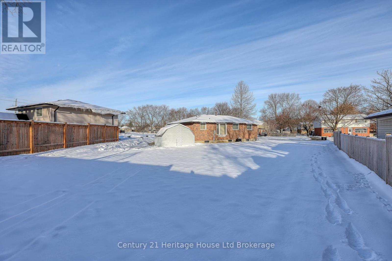 816 Pavey Street, Woodstock (Woodstock - South), ON - Outdoor