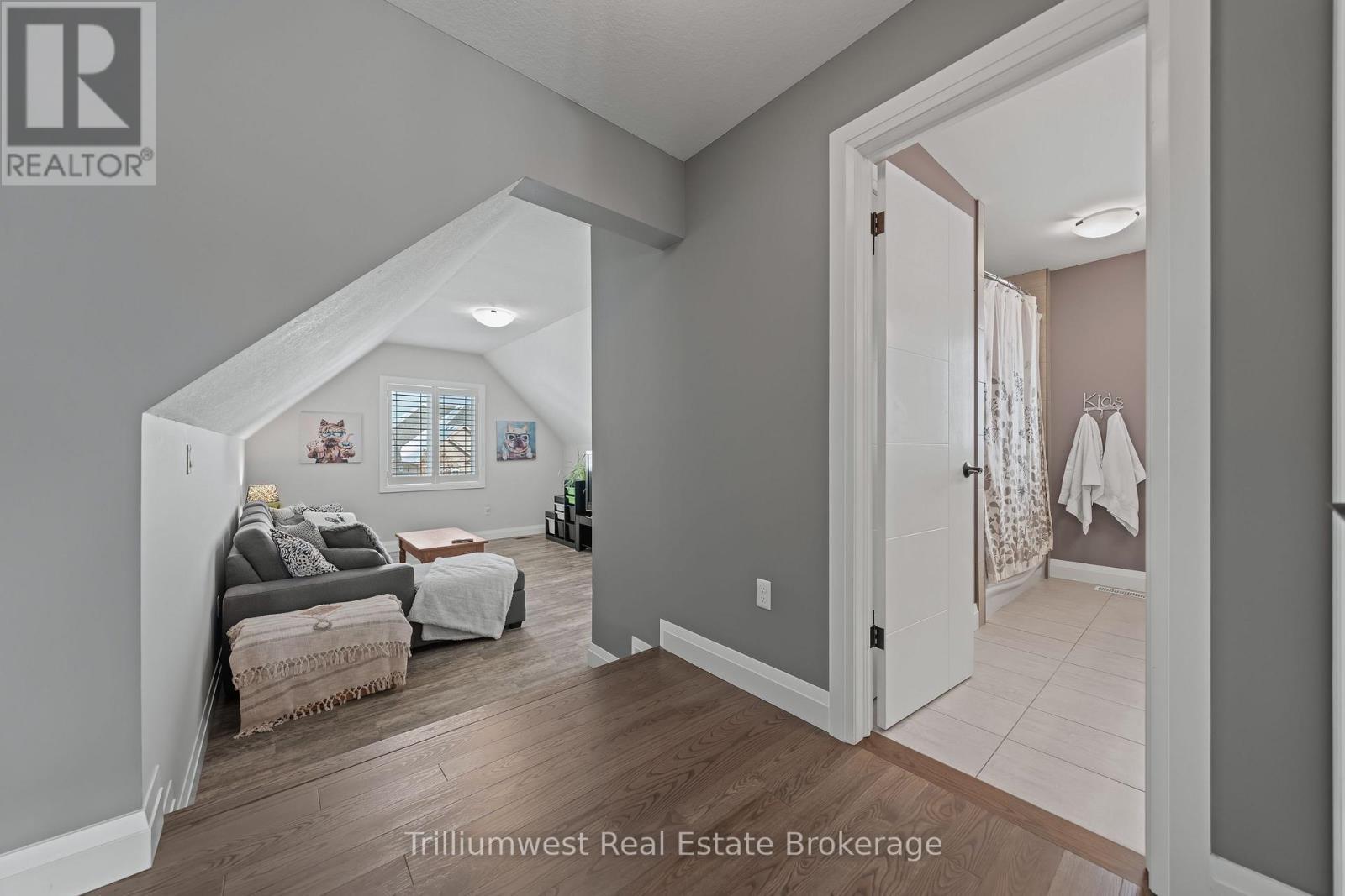 45 Zaduk Place, Guelph (Kortright East), ON - Indoor Photo Showing Other Room