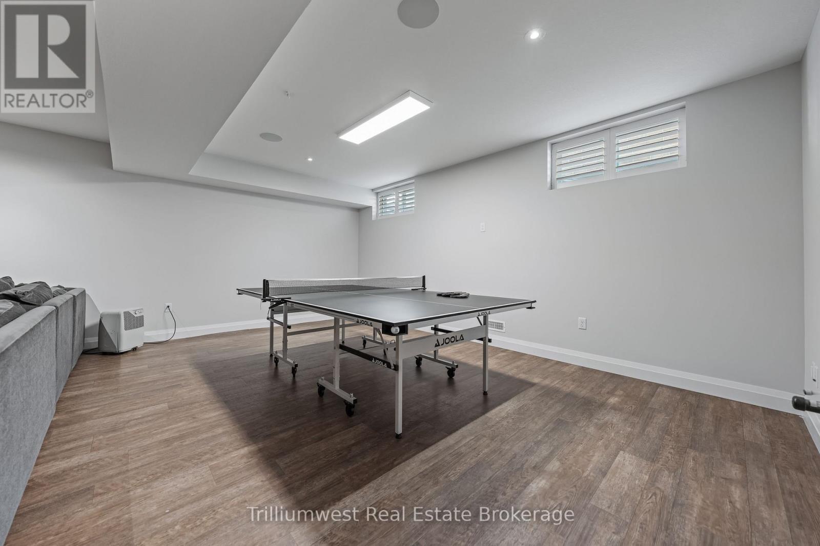 45 Zaduk Place, Guelph (Kortright East), ON - Indoor