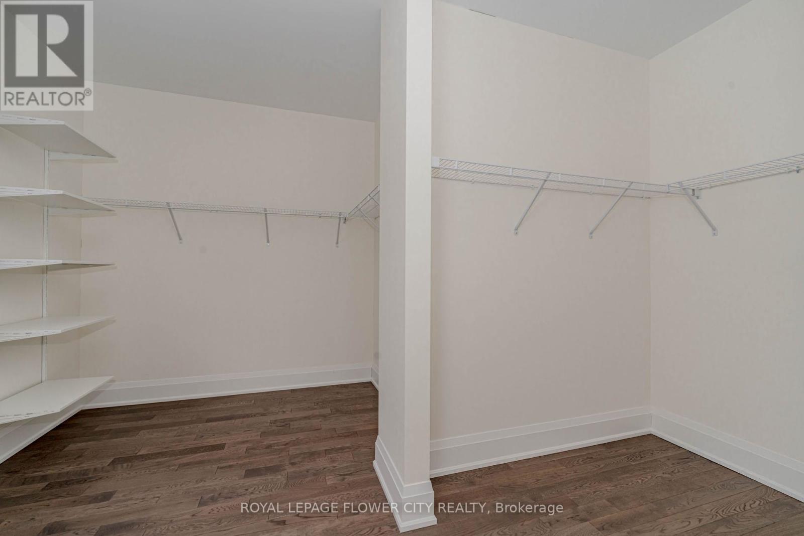 518 Kleinberg Summit Way, Vaughan, ON - Indoor With Storage