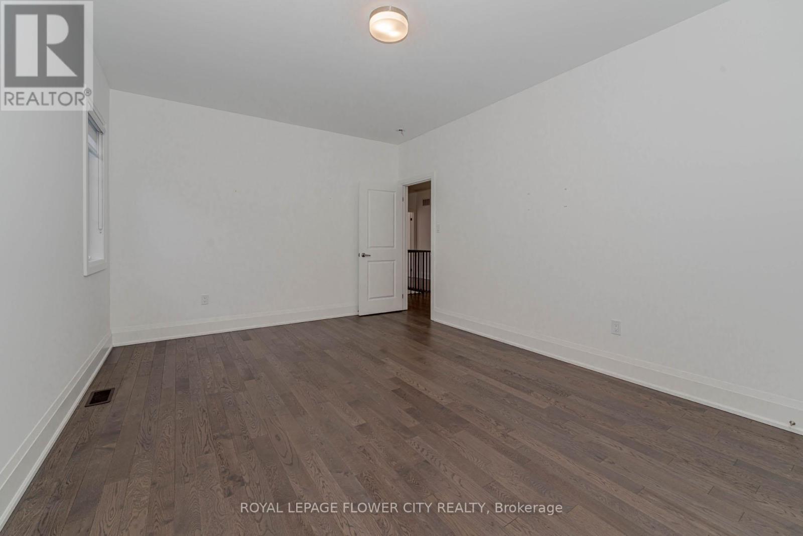 518 Kleinberg Summit Way, Vaughan, ON - Indoor Photo Showing Other Room