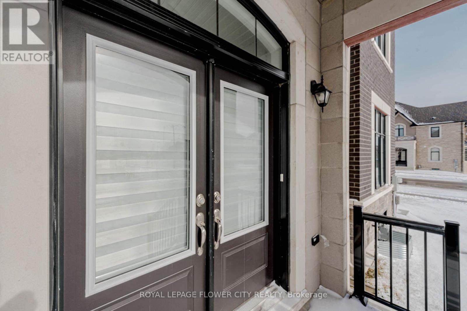 518 Kleinberg Summit Way, Vaughan, ON - With Exterior