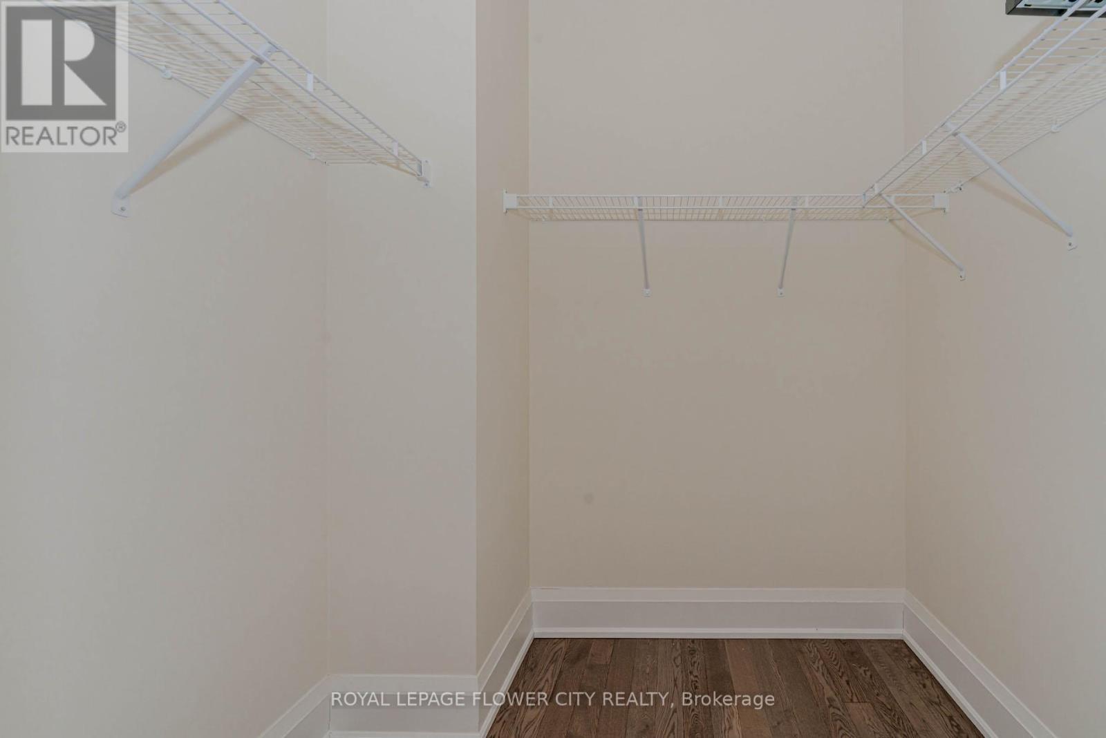 518 Kleinberg Summit Way, Vaughan, ON - Indoor With Storage