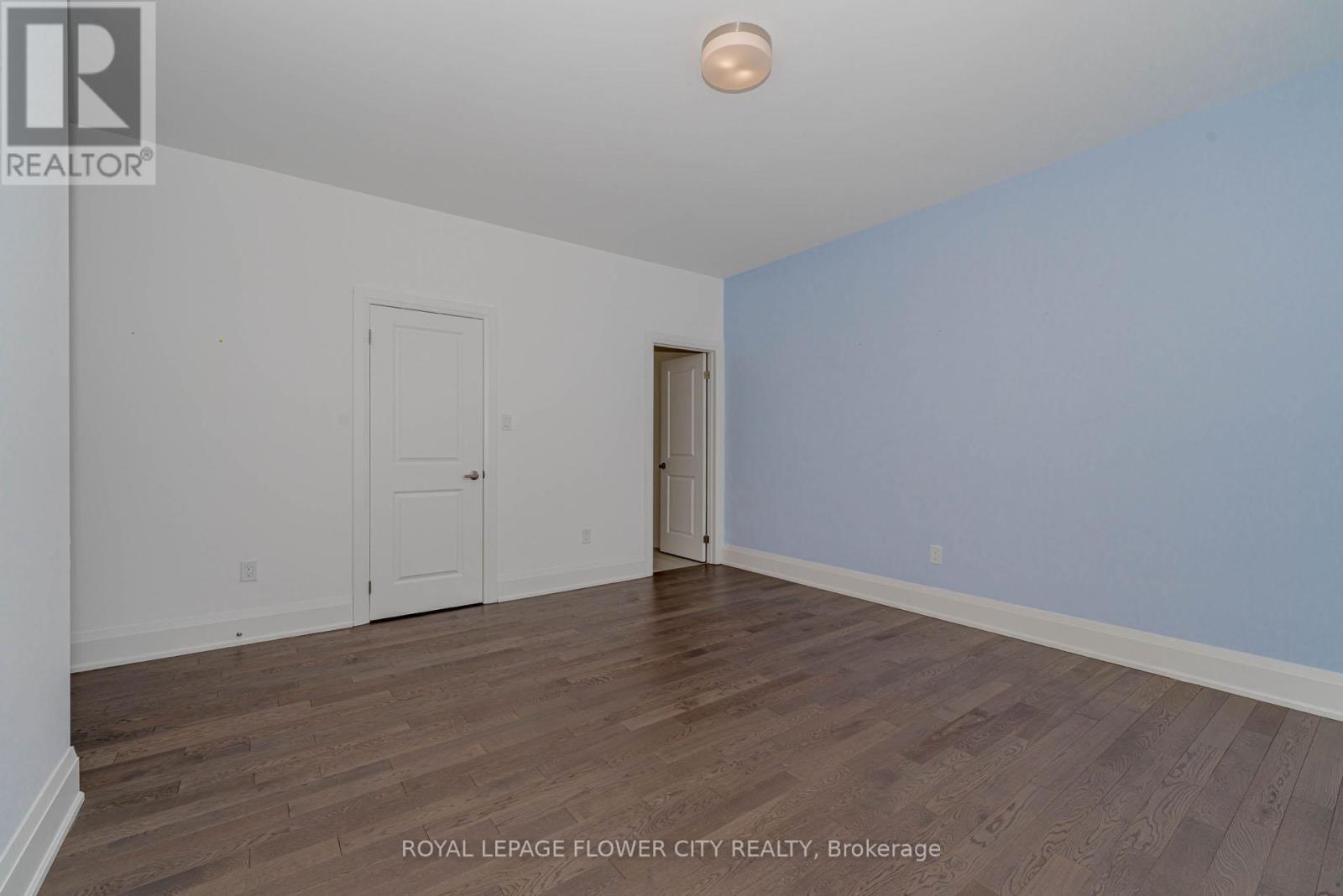 518 Kleinberg Summit Way, Vaughan, ON - Indoor Photo Showing Other Room