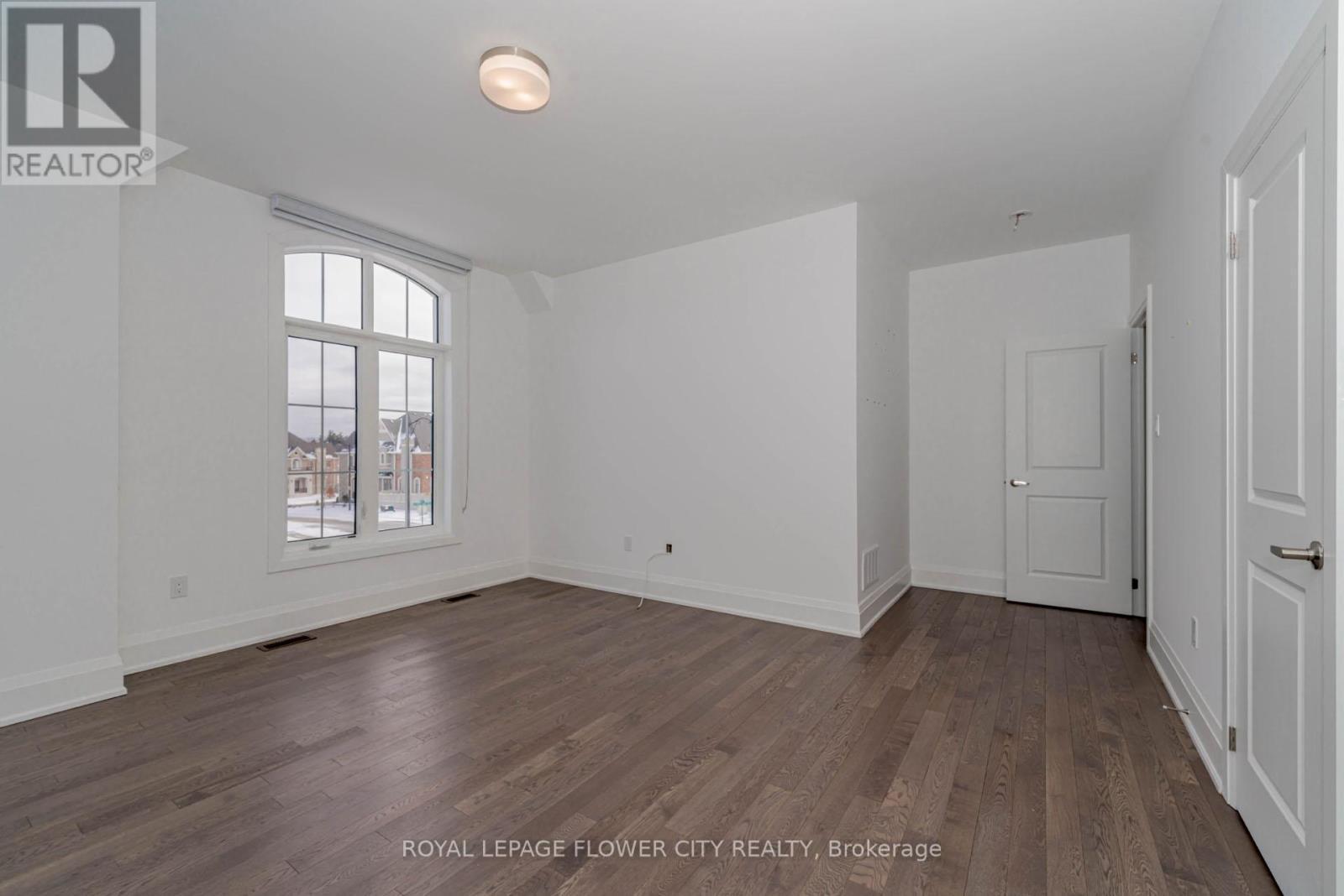 518 Kleinberg Summit Way, Vaughan, ON - Indoor Photo Showing Other Room