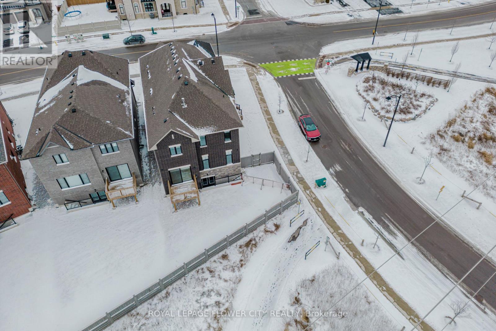 518 Kleinberg Summit Way, Vaughan, ON - Outdoor