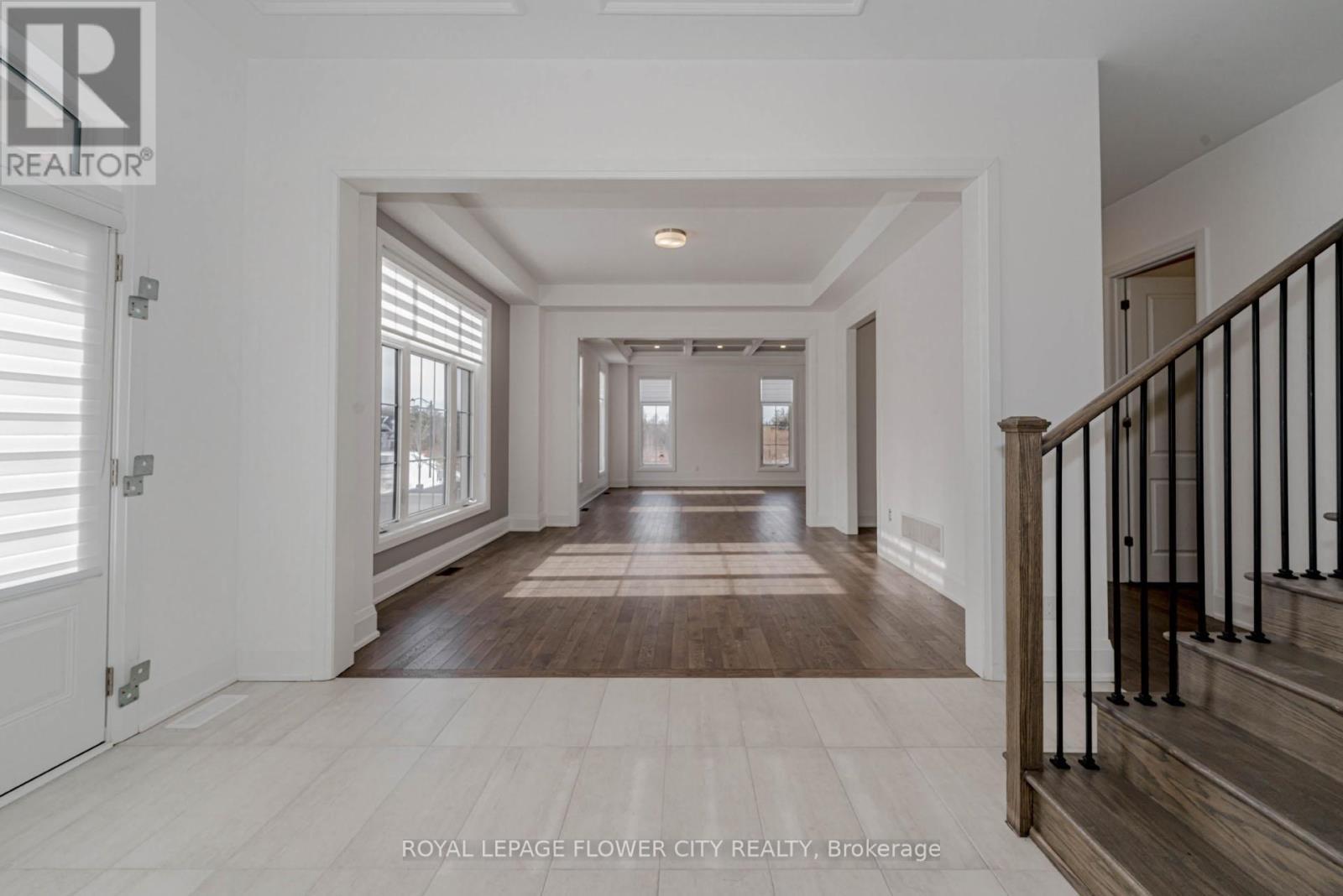 518 Kleinberg Summit Way, Vaughan, ON - Indoor Photo Showing Other Room