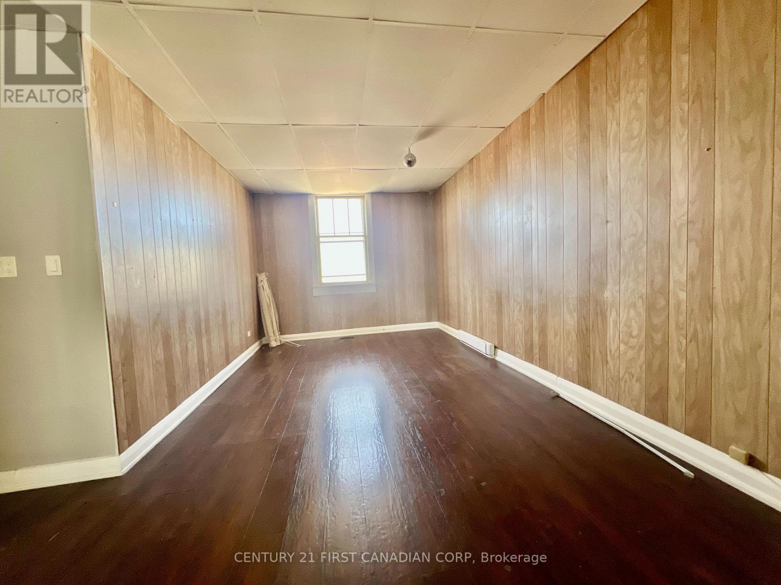 143 Main Street, North Middlesex (Alisa Craig), ON