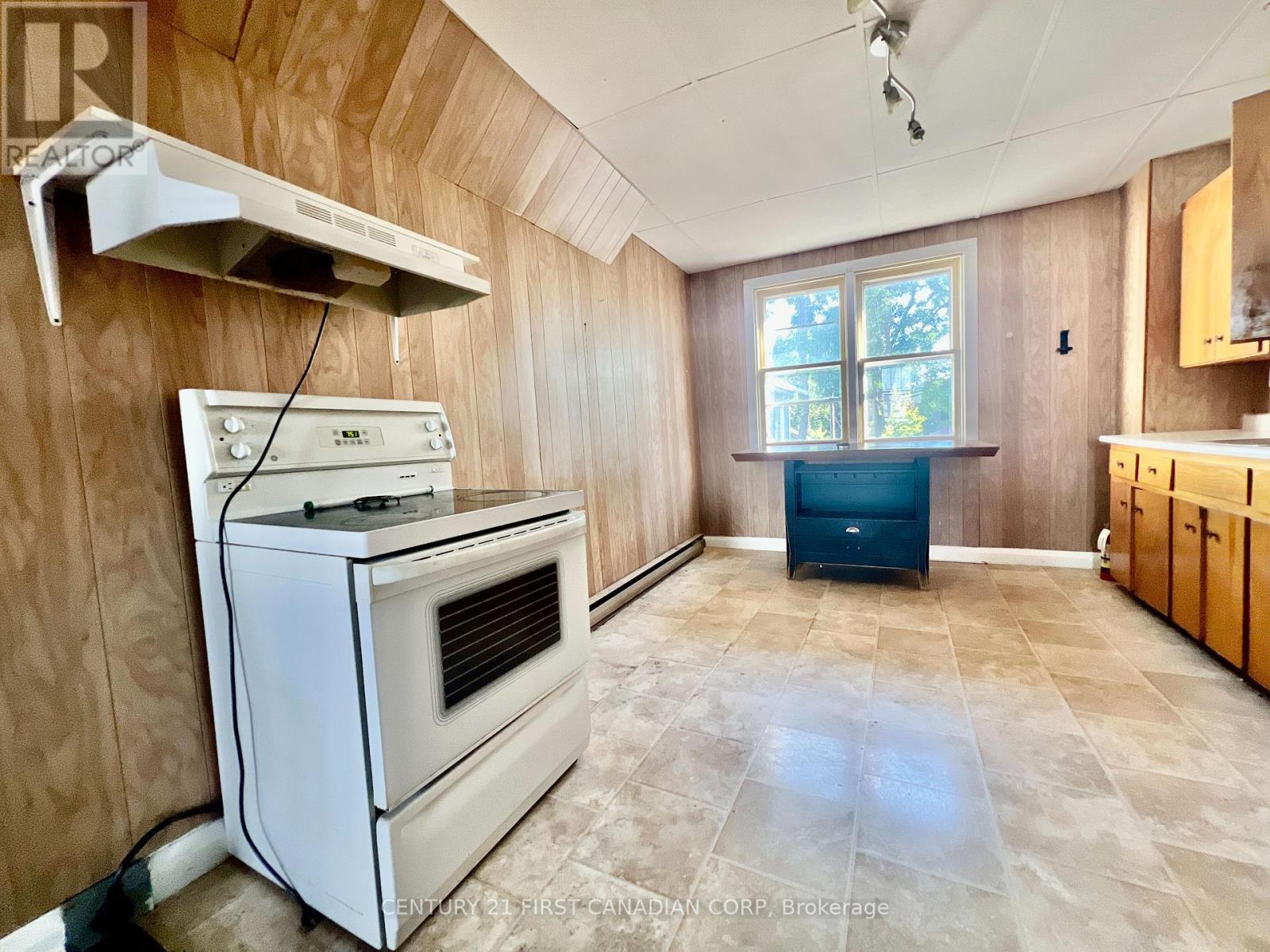 143 Main Street, North Middlesex (Alisa Craig), ON