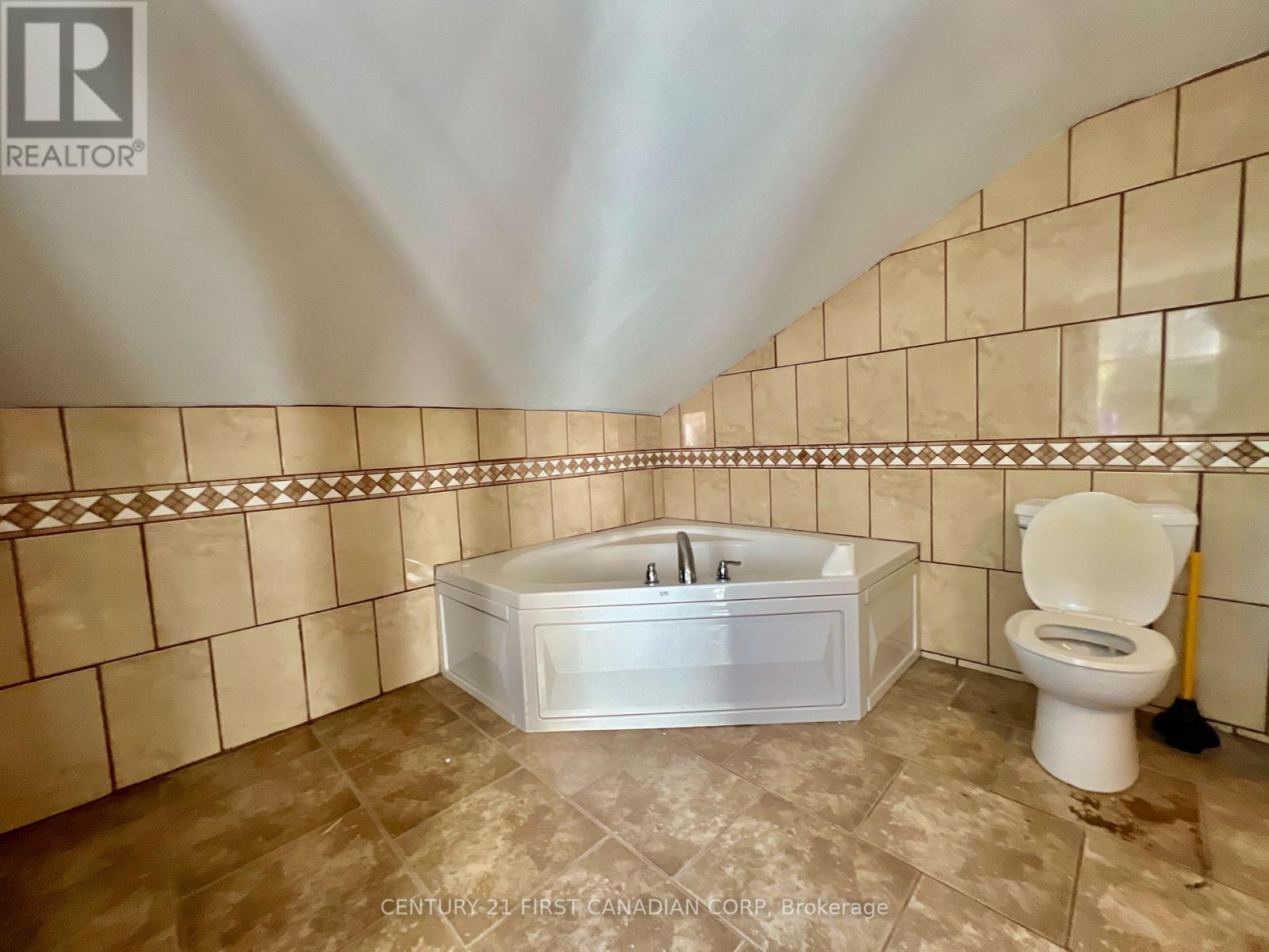 143 Main Street, North Middlesex (Alisa Craig), ON