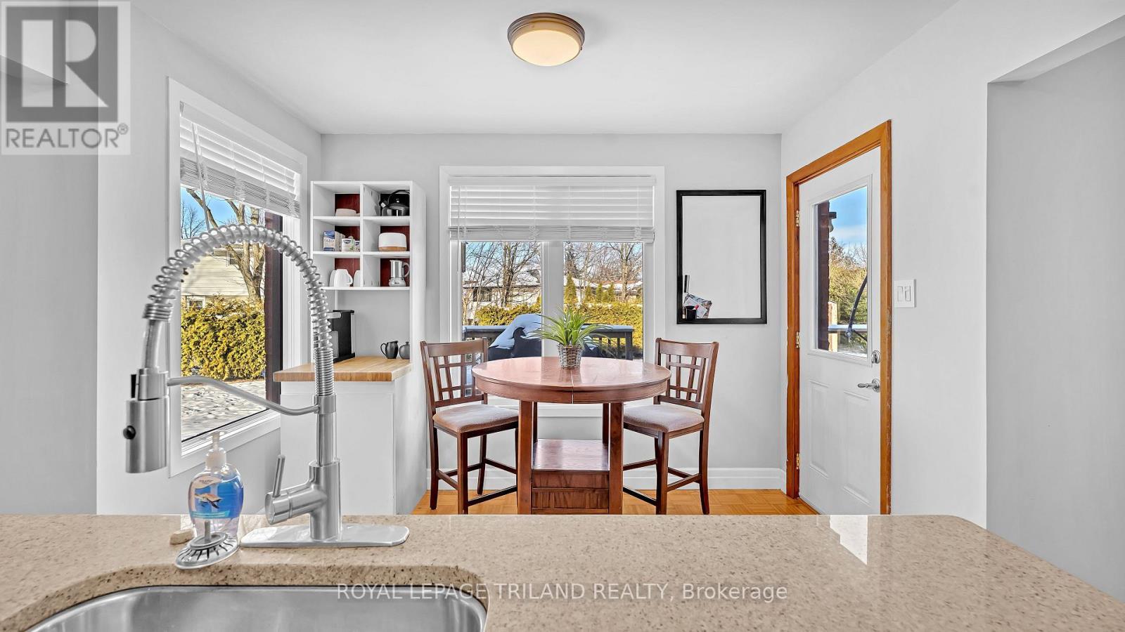 30 Sloane Crescent, London South (South Y), ON - Indoor Photo Showing Kitchen