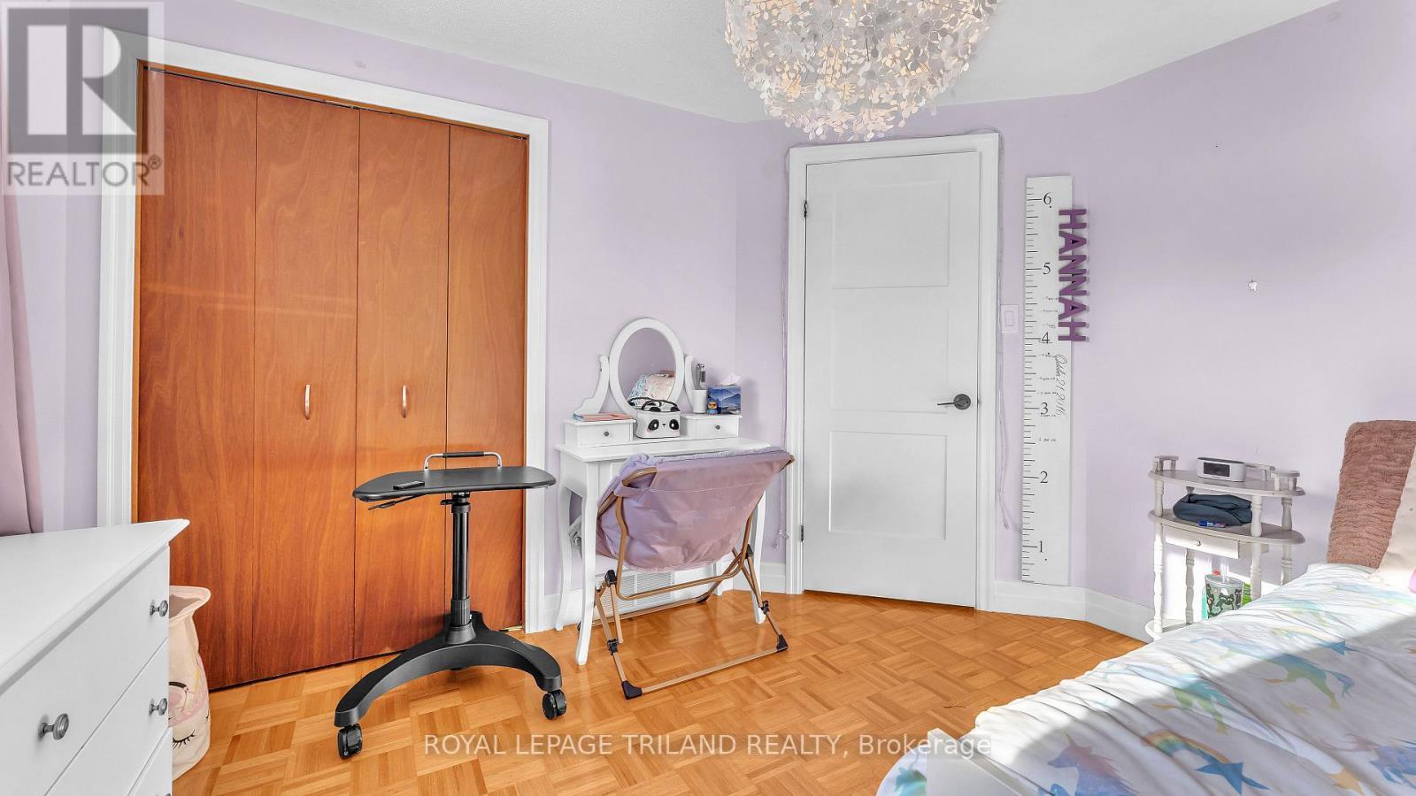 30 Sloane Crescent, London South (South Y), ON - Indoor Photo Showing Bedroom