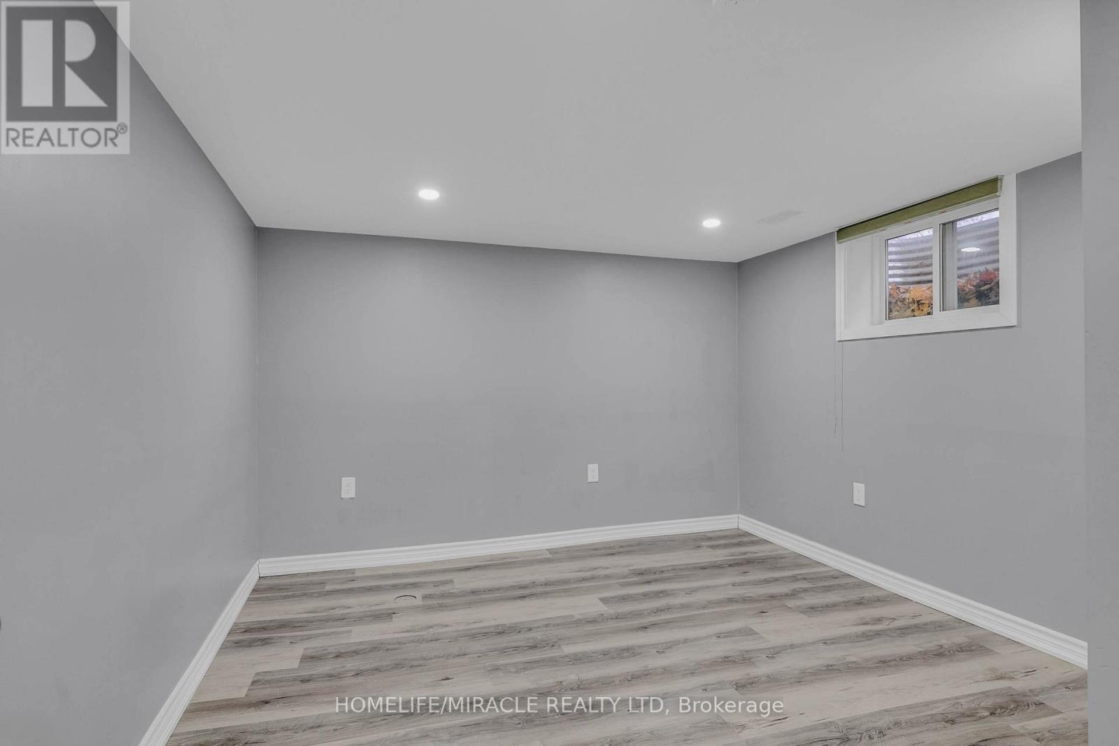 15 Keefer Road, Thorold, ON - Indoor