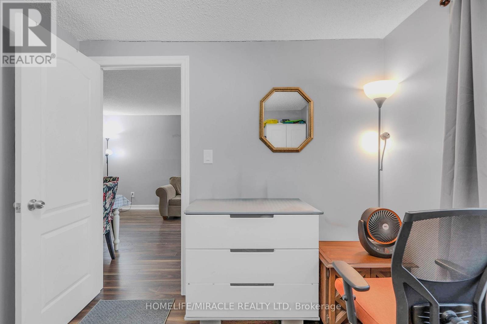 15 Keefer Road, Thorold, ON - Indoor