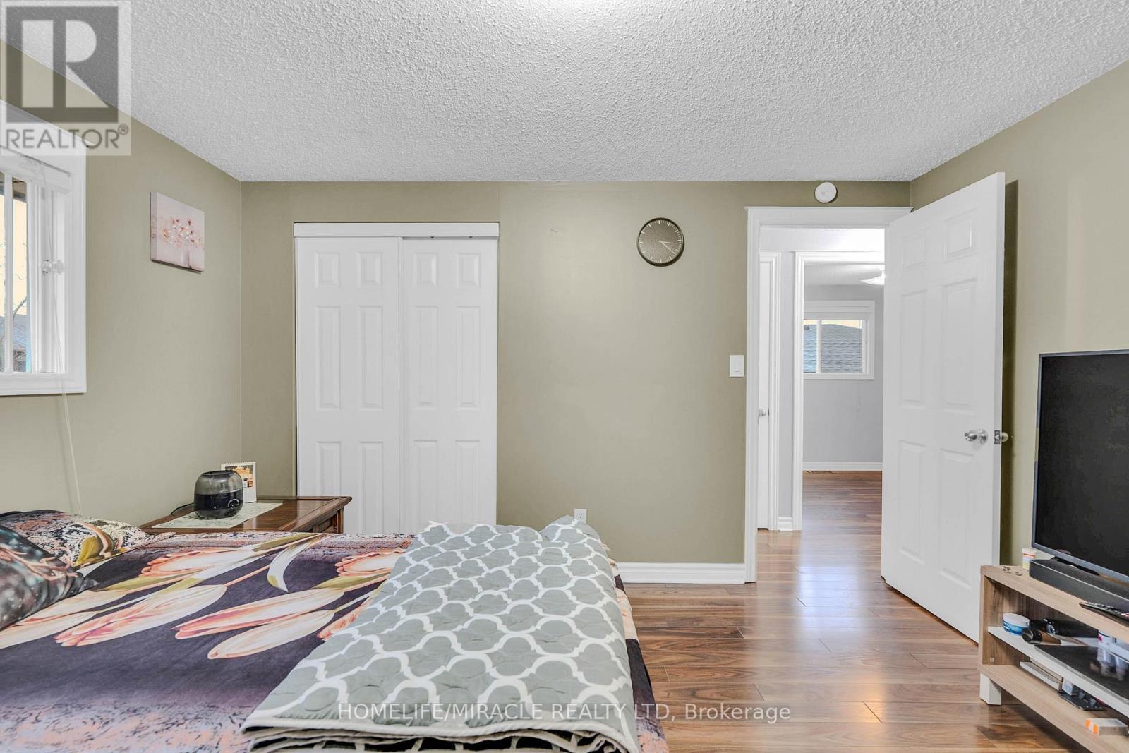 15 Keefer Road, Thorold, ON - Indoor Photo Showing Bedroom