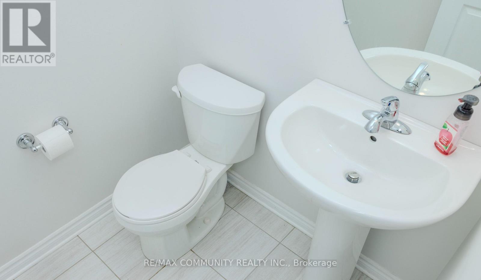 3 Oxford Terrace, St. Thomas, ON - Indoor Photo Showing Bathroom