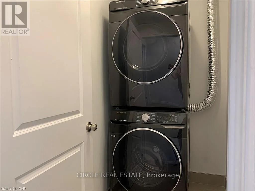 20 - 124 Compass Trail, Cambridge, ON - Indoor Photo Showing Laundry Room